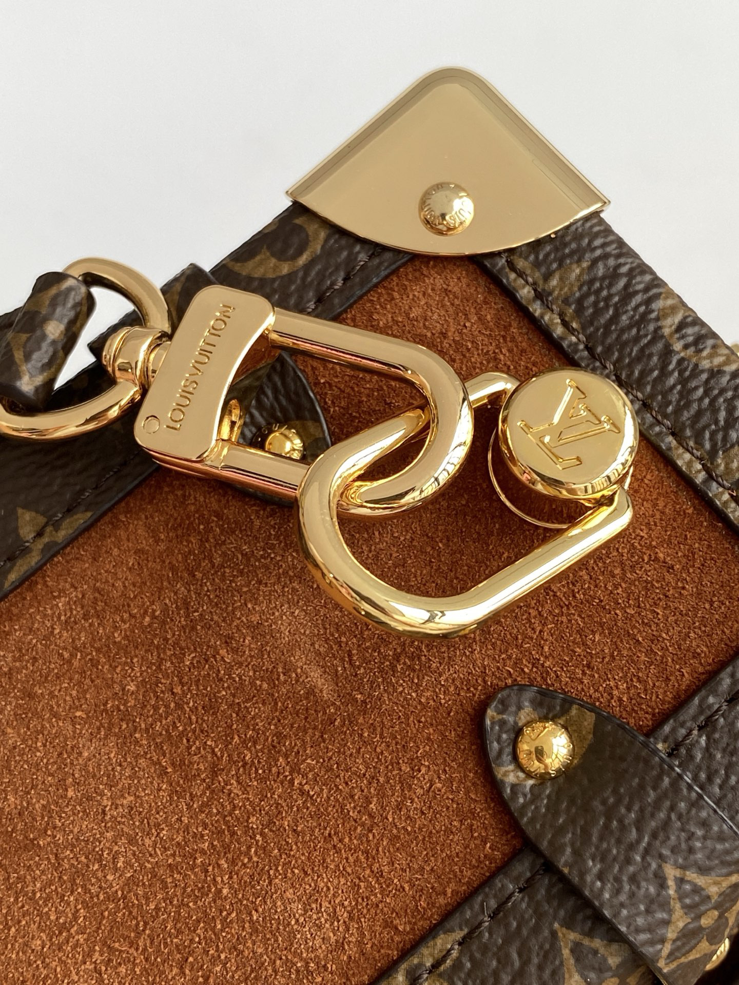 Louis Vuitton Side Trunk Medium Crossbody Bag - Image 7