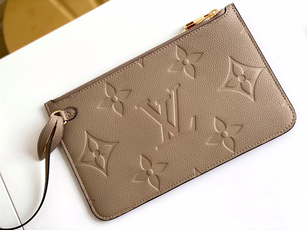 Louis Vuitton Neverfull Medium Leather Tote Bag - Image 7