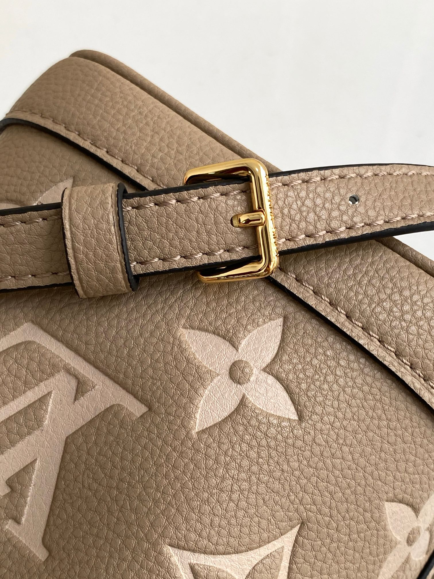 Louis Vuitton Nano Noé Bucket Bag M81626 - Image 7