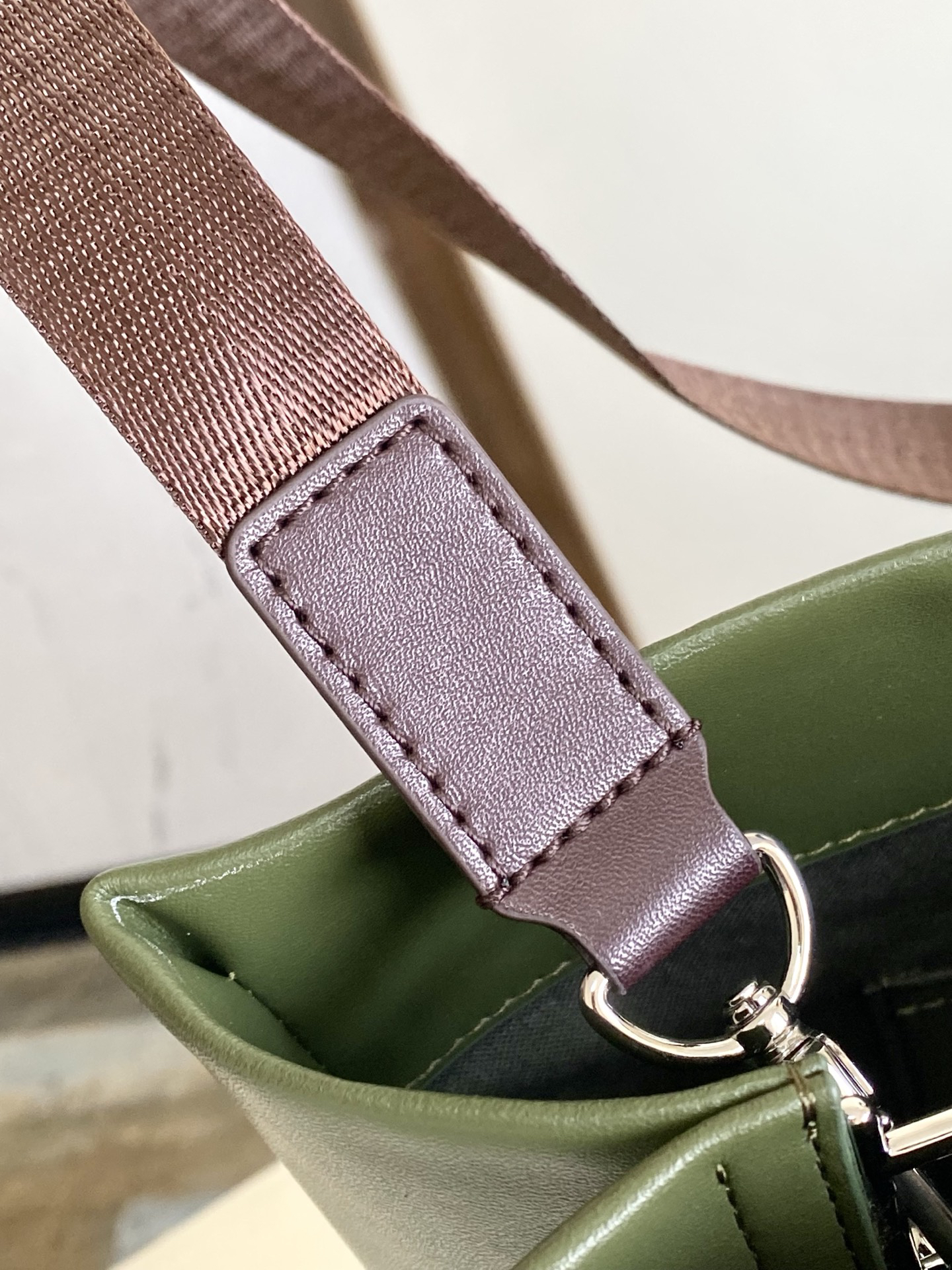 Louis Vuitton Medium Leather Tote Bag M24457 - Image 7