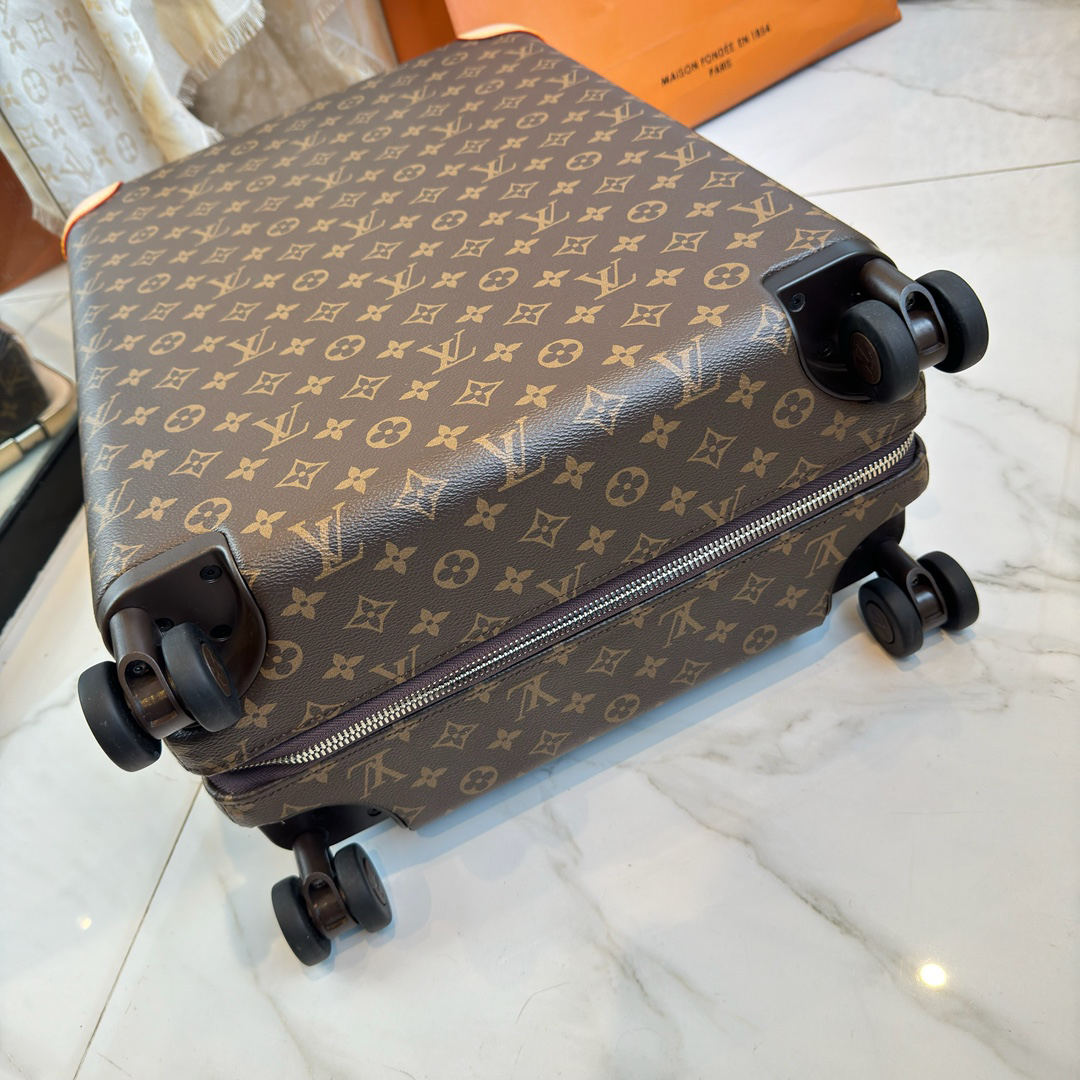 Louis Vuitton Horizon 55 Carry-On Suitcase in Brown Monogram Canvas - Image 7