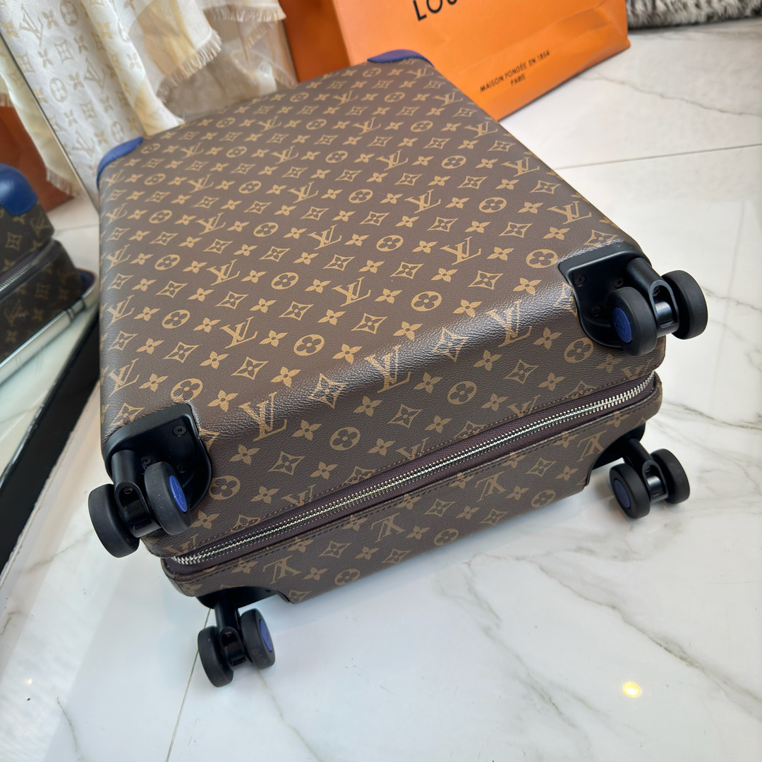Louis Vuitton Horizon 55 Four-Wheel Carry-On Suitcase - Image 7