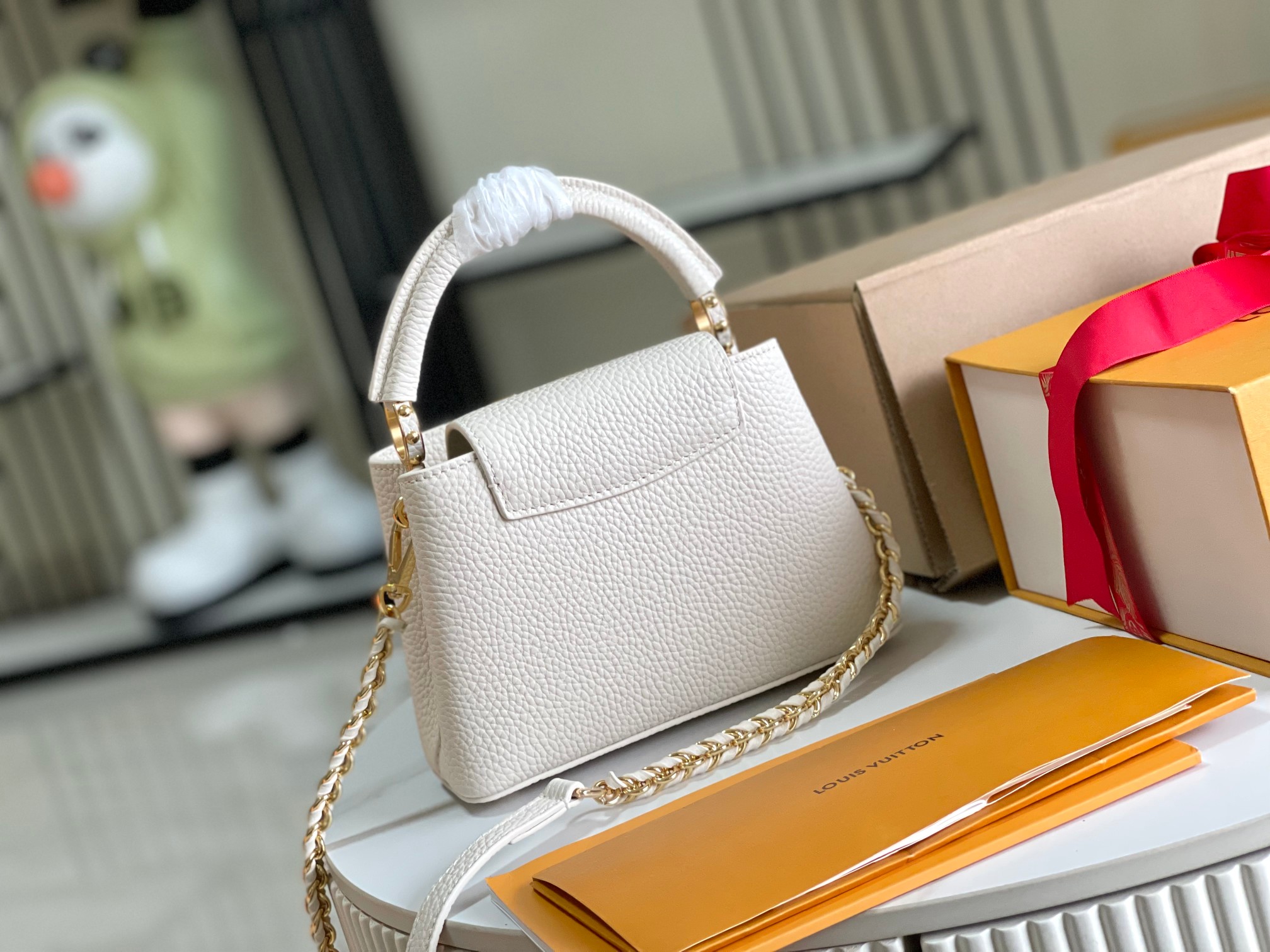 Louis Vuitton Capucines Mini Handbag - Image 7