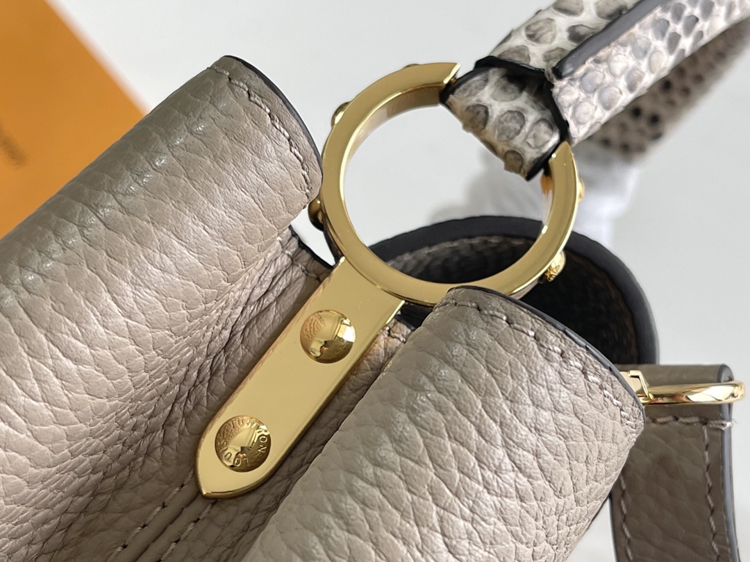 Louis Vuitton Capucines Handbag in Elephant Grey Taurillon Leather with Python Trim - Image 7