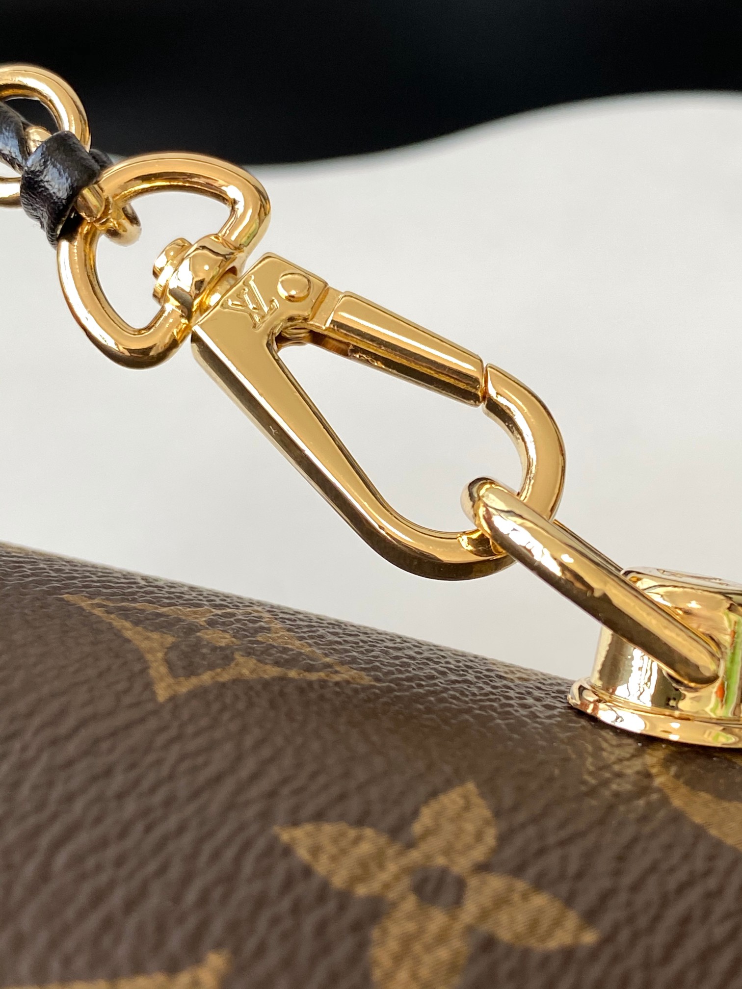 Louis Vuitton Nice Cosmetic Bag M47128 - Image 7