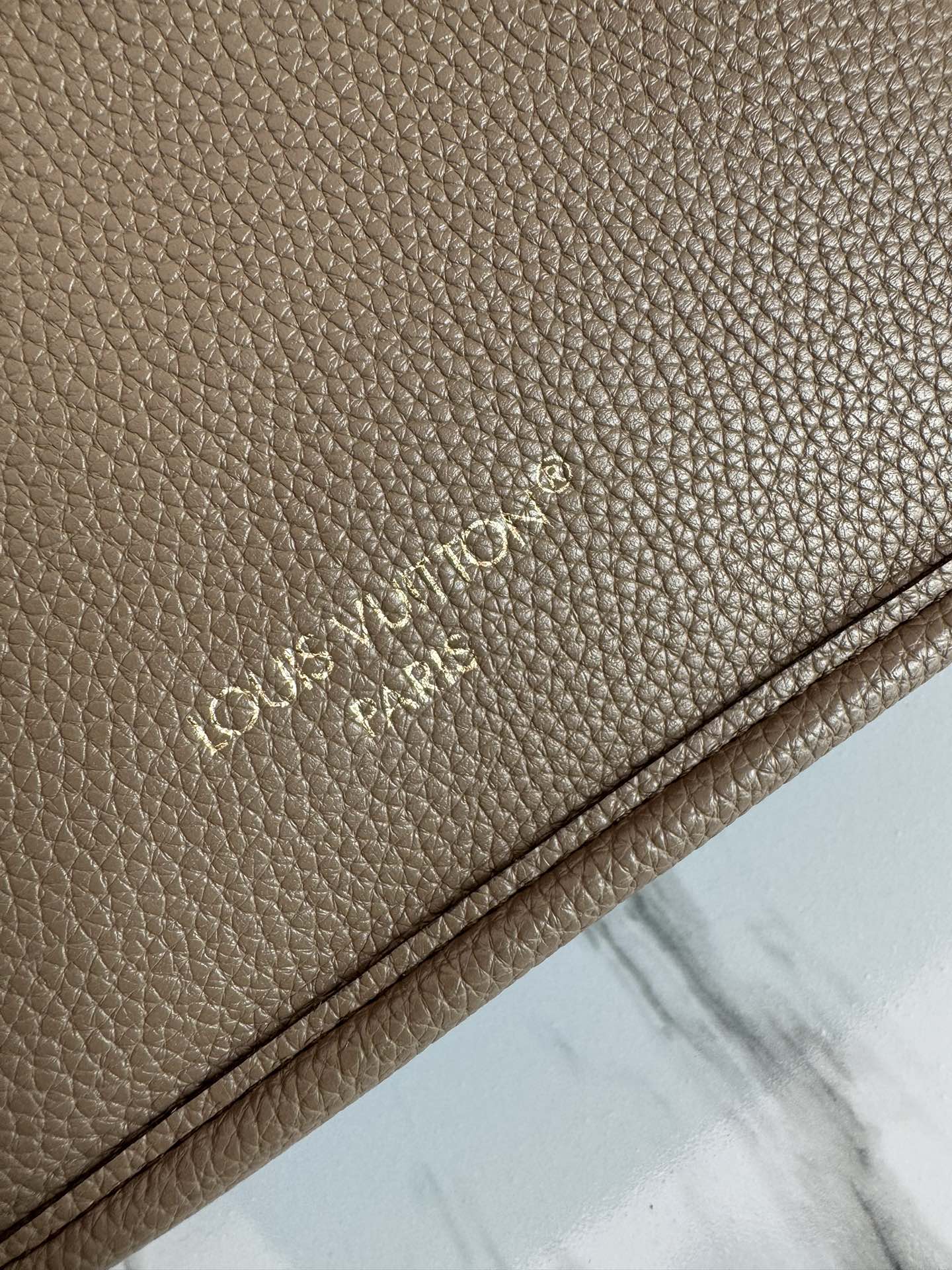 Louis Vuitton Neverfull Bandoulière Inside Out BB Reversible Handbag - Image 7