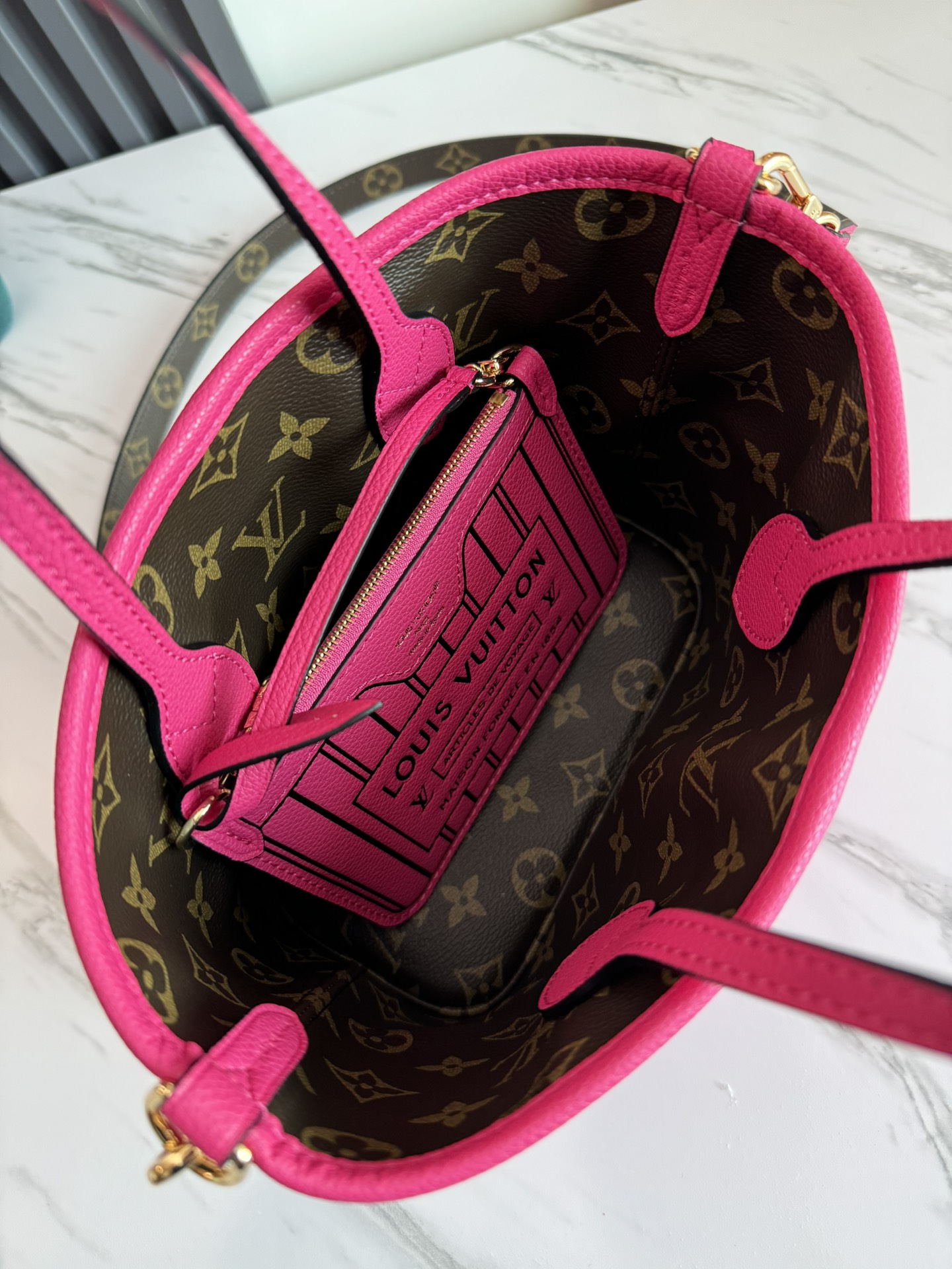 Louis Vuitton Neverfull Bandouliere Inside Out BB Shoulder Bag - Image 7