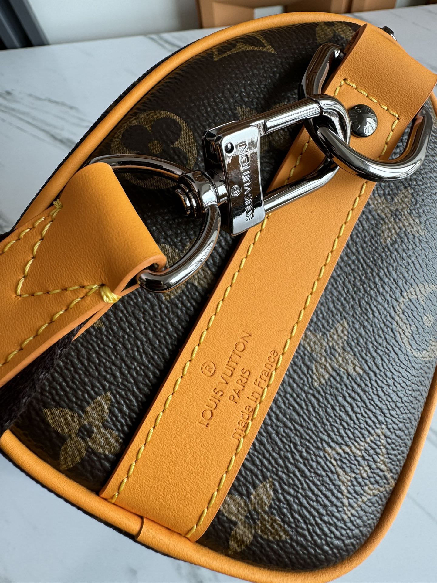 Louis Vuitton Keepall 25 Travel Bag in Monogram Eclipse Reverse Canvas - Image 7