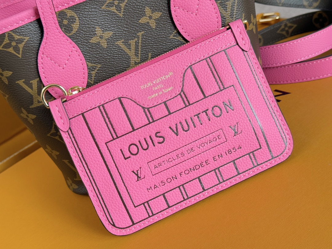 Neverfull Bandoulière Inside Out BB Reversible Tote Bag - Image 7