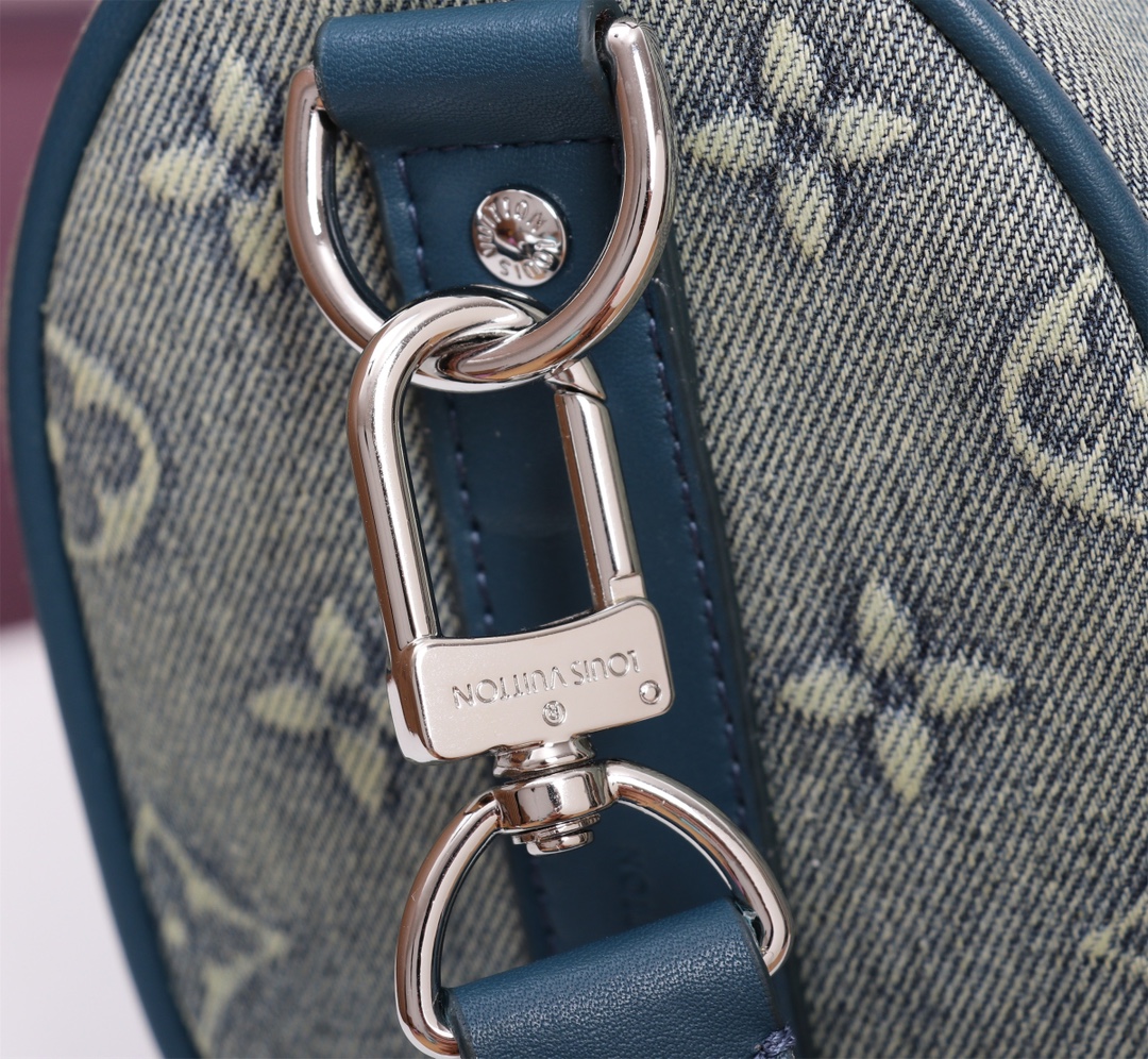 Keepall Bandouliere 25 Monogram Washed Denim Handbag - Image 7