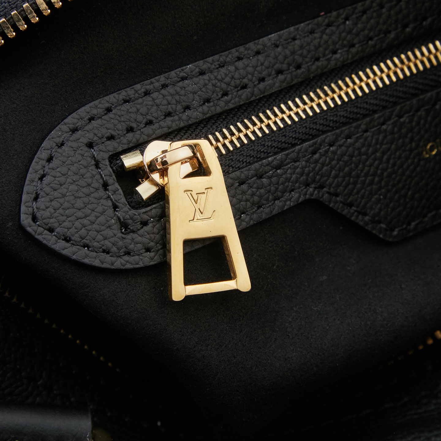 Louis Vuitton Speedy Bandouliere 25 Handbag - White - Image 7