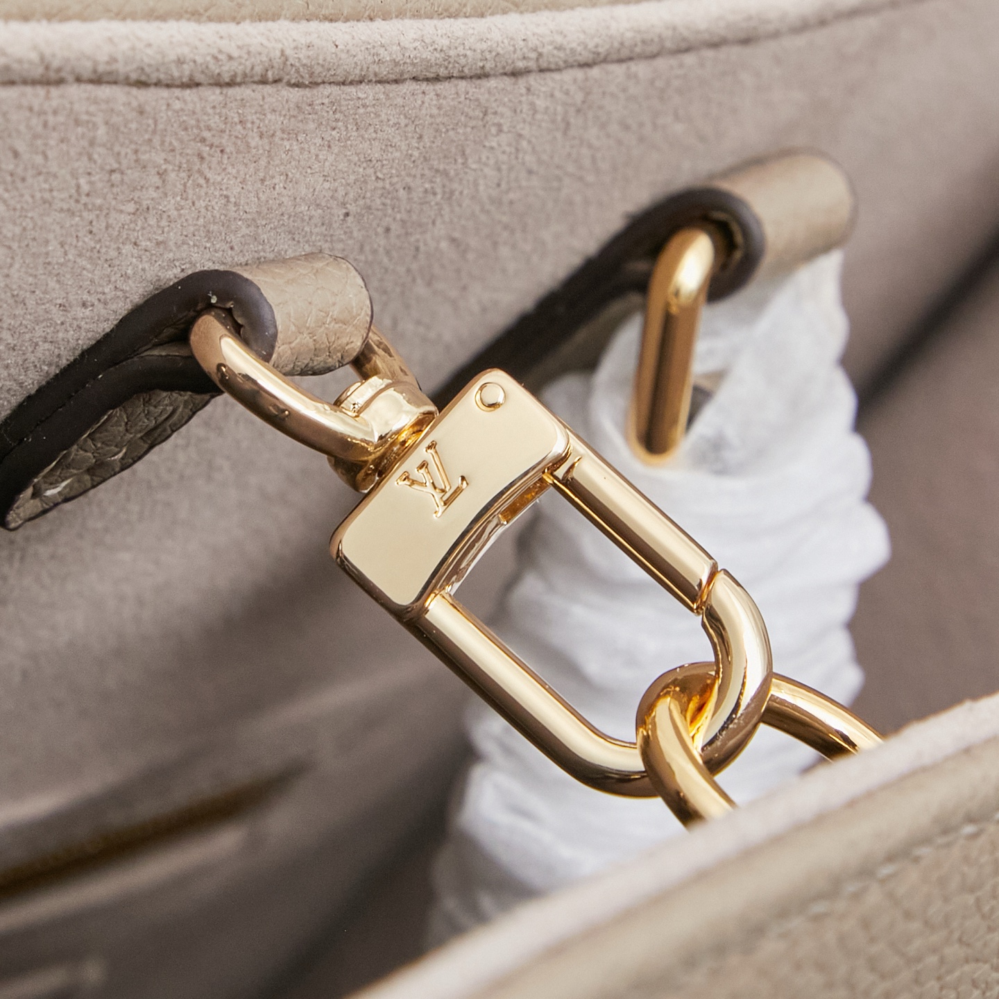 Louis Vuitton OnTheGo Medium Tote Bag in Monogram Empreinte Leather - Image 7