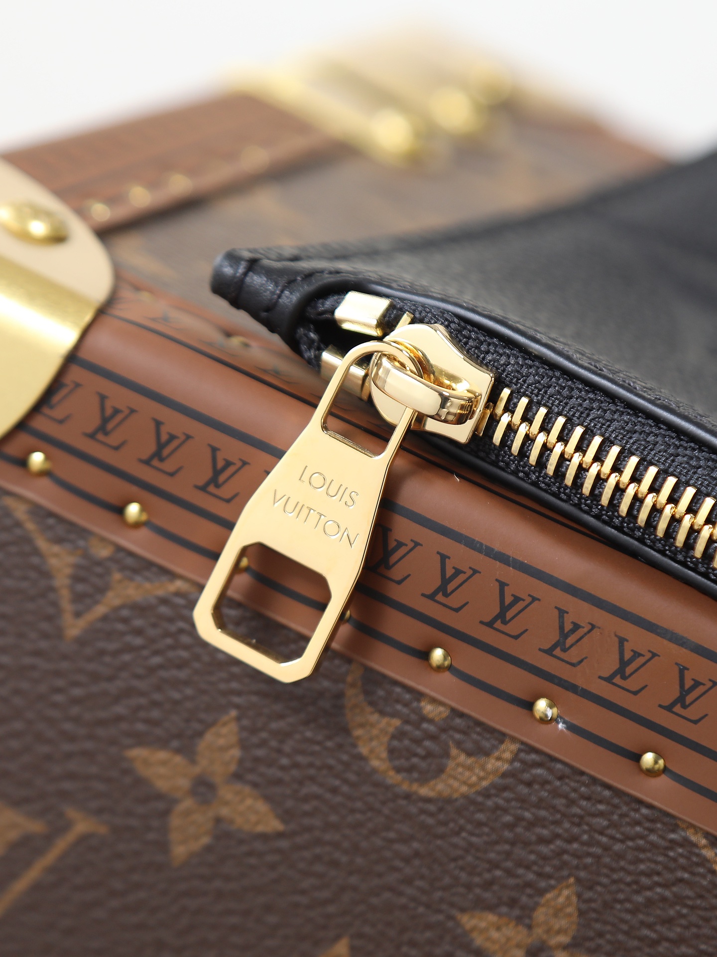 Neverfull MM Monogram Empreinte Leather Tote Bag - Image 7