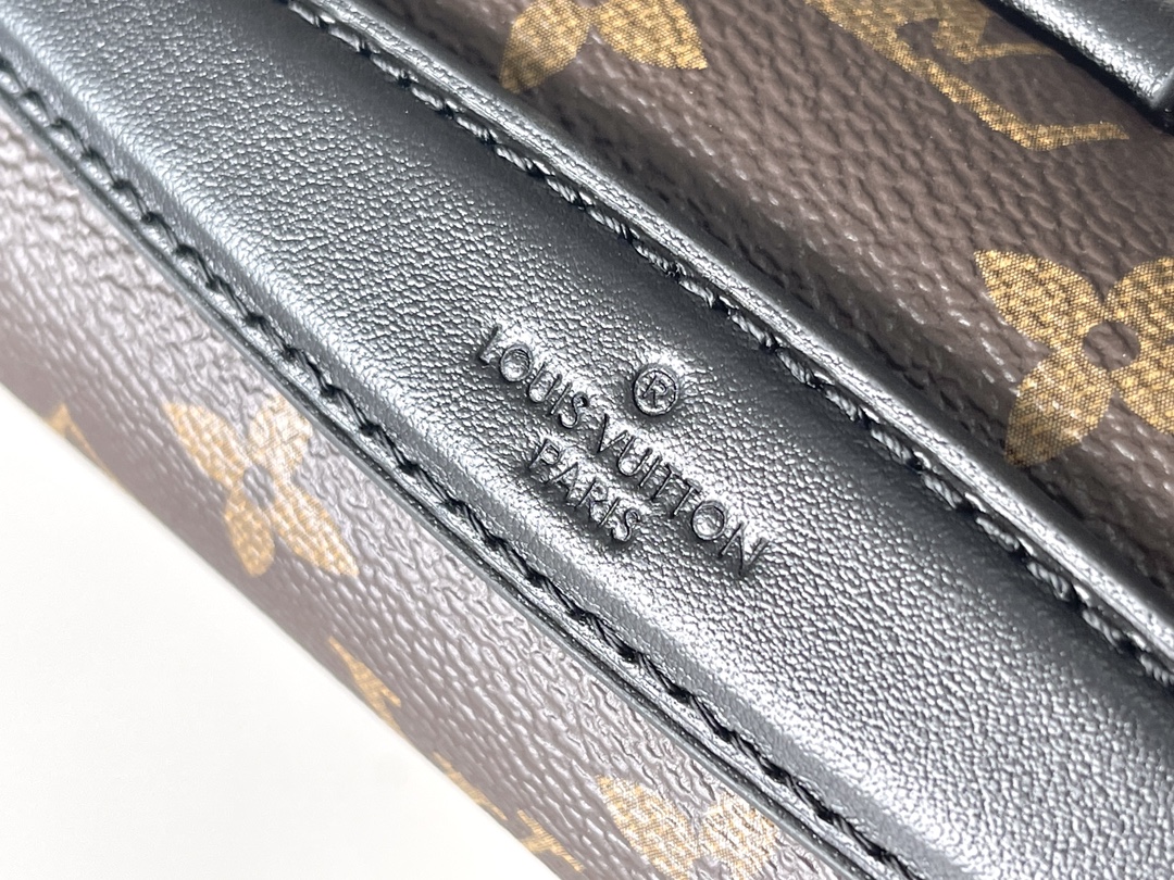 Louis Vuitton Pochette Métis M11941 Crossbody Bag - Image 7