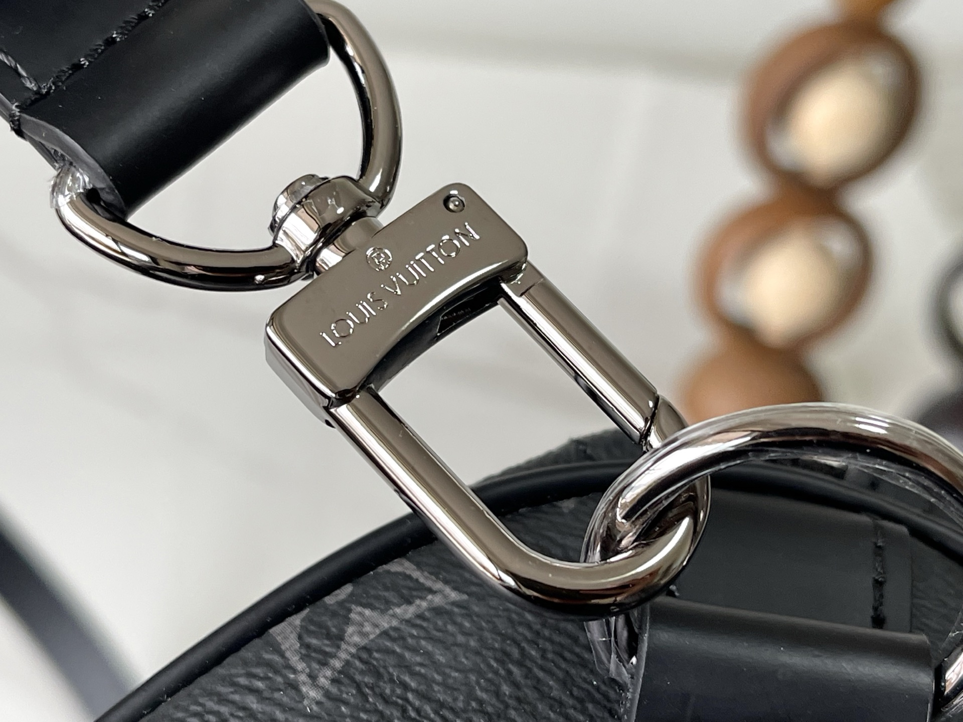 Louis Vuitton Keepall 45 Travel Bag in Monogram Eclipse Canvas - Image 7