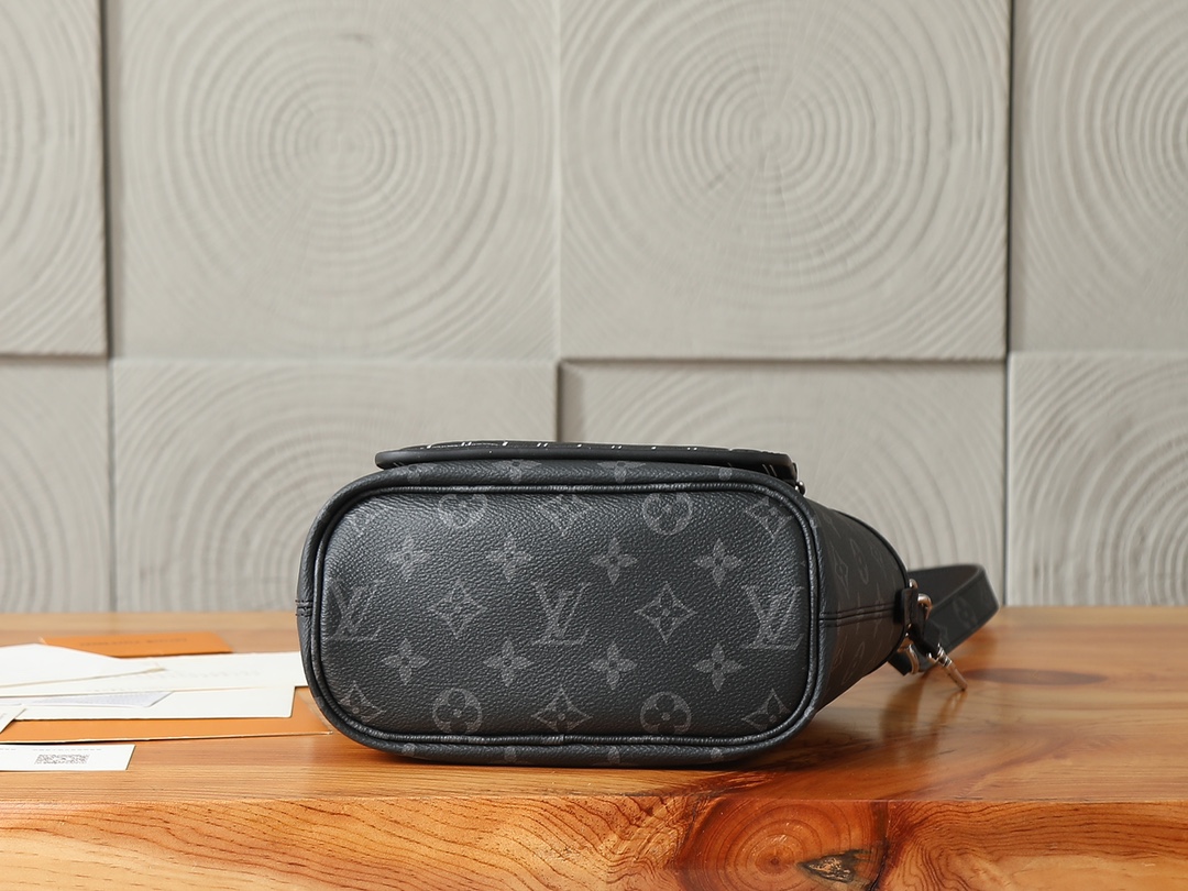 Louis Vuitton Neverfull Bandouliere Inside Out BB Crossbody Bag - Image 7