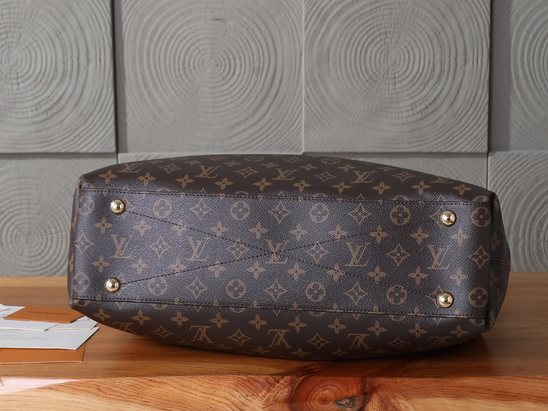 Louis Vuitton Artsy Handbag - Image 7