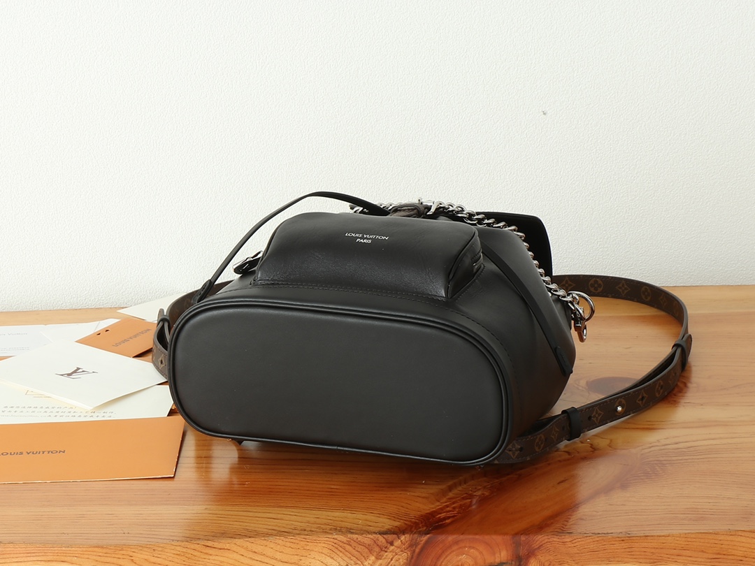Louis Vuitton Montsouris Small Backpack - Image 7