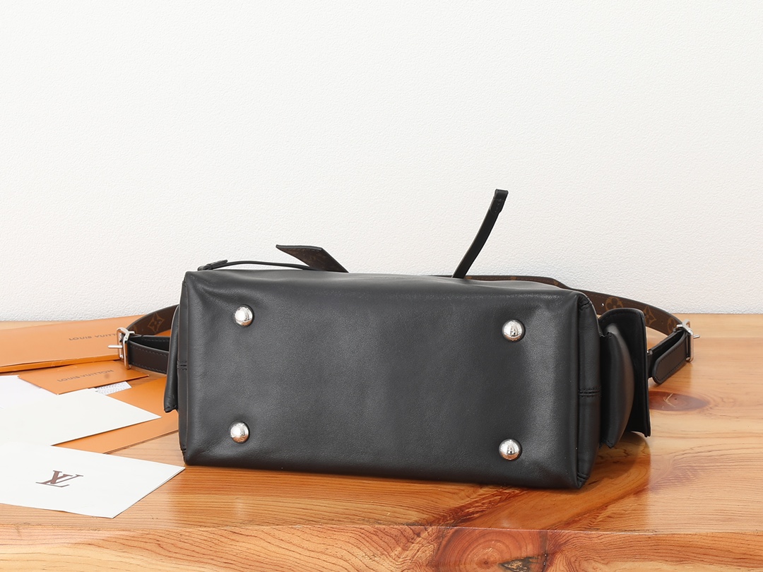 CarryAll Cargo Small Handbag - Image 7