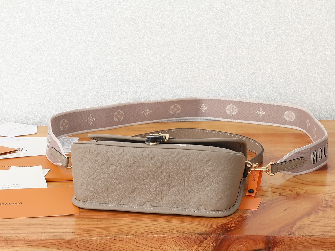 Louis Vuitton Diane Monogram Empreinte Leather Shoulder Bag - Image 7