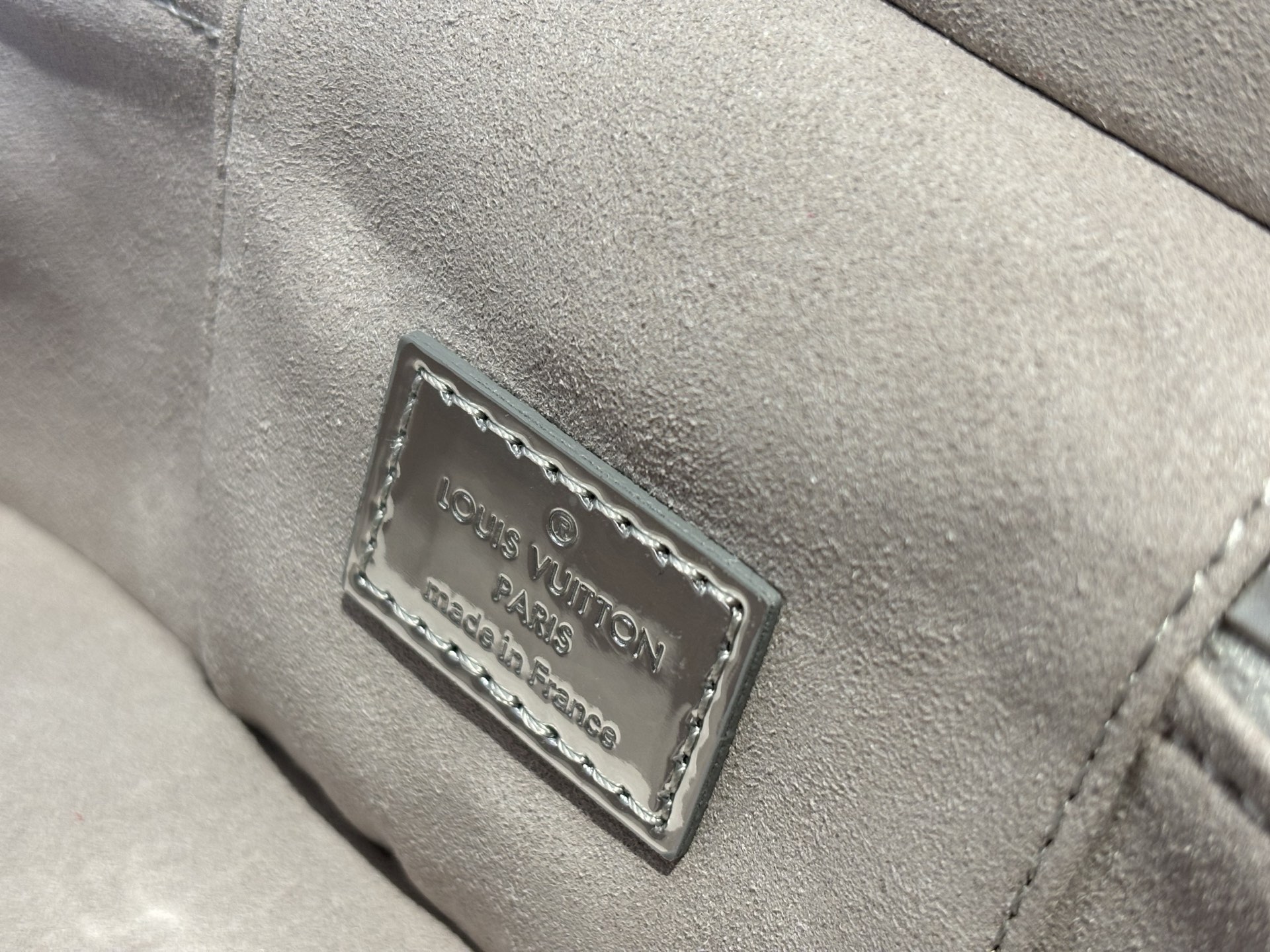 Louis Vuitton Vanity Chain Pouch Silver - Image 7