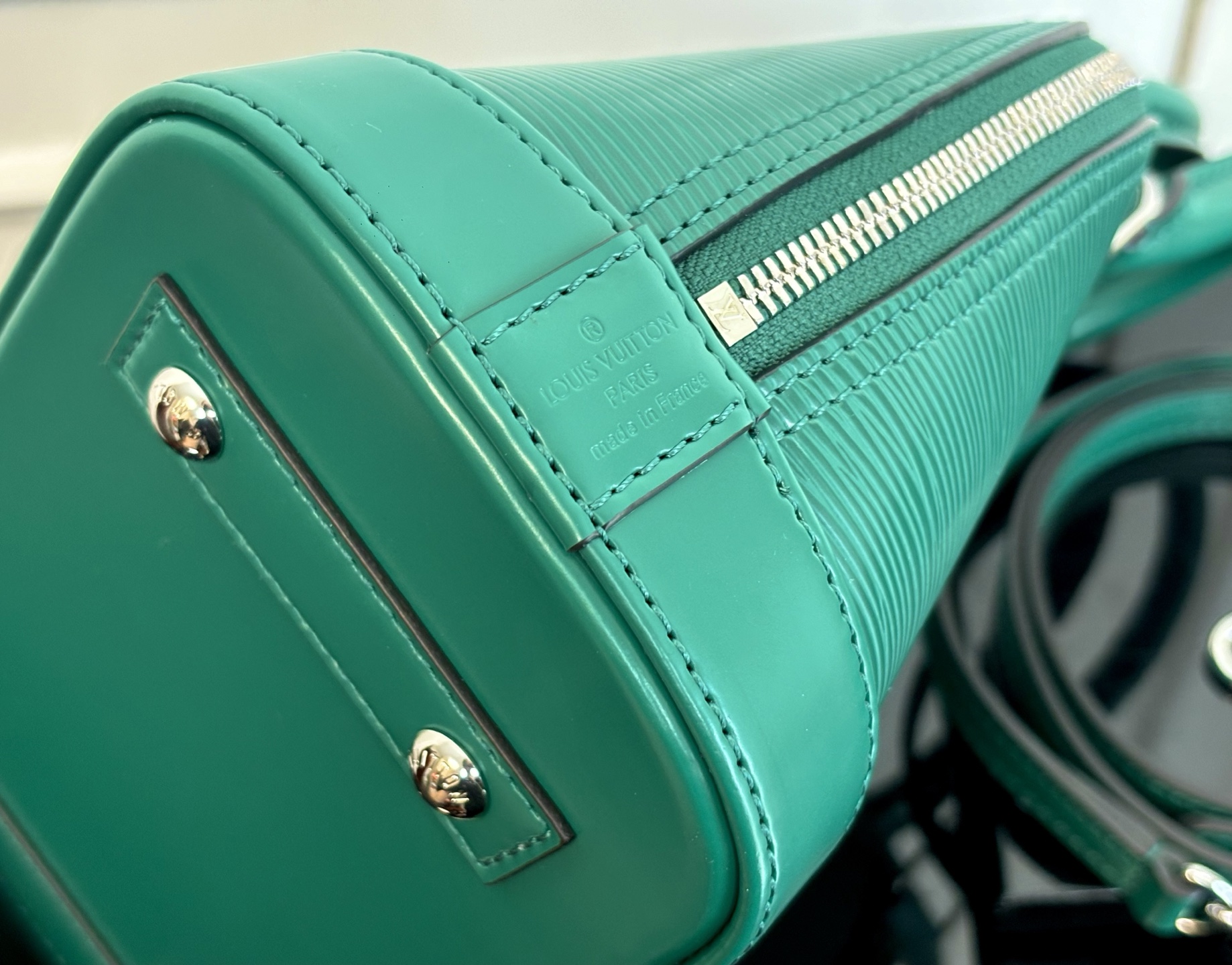 Alma BB Green Epi Leather Handbag - Image 7