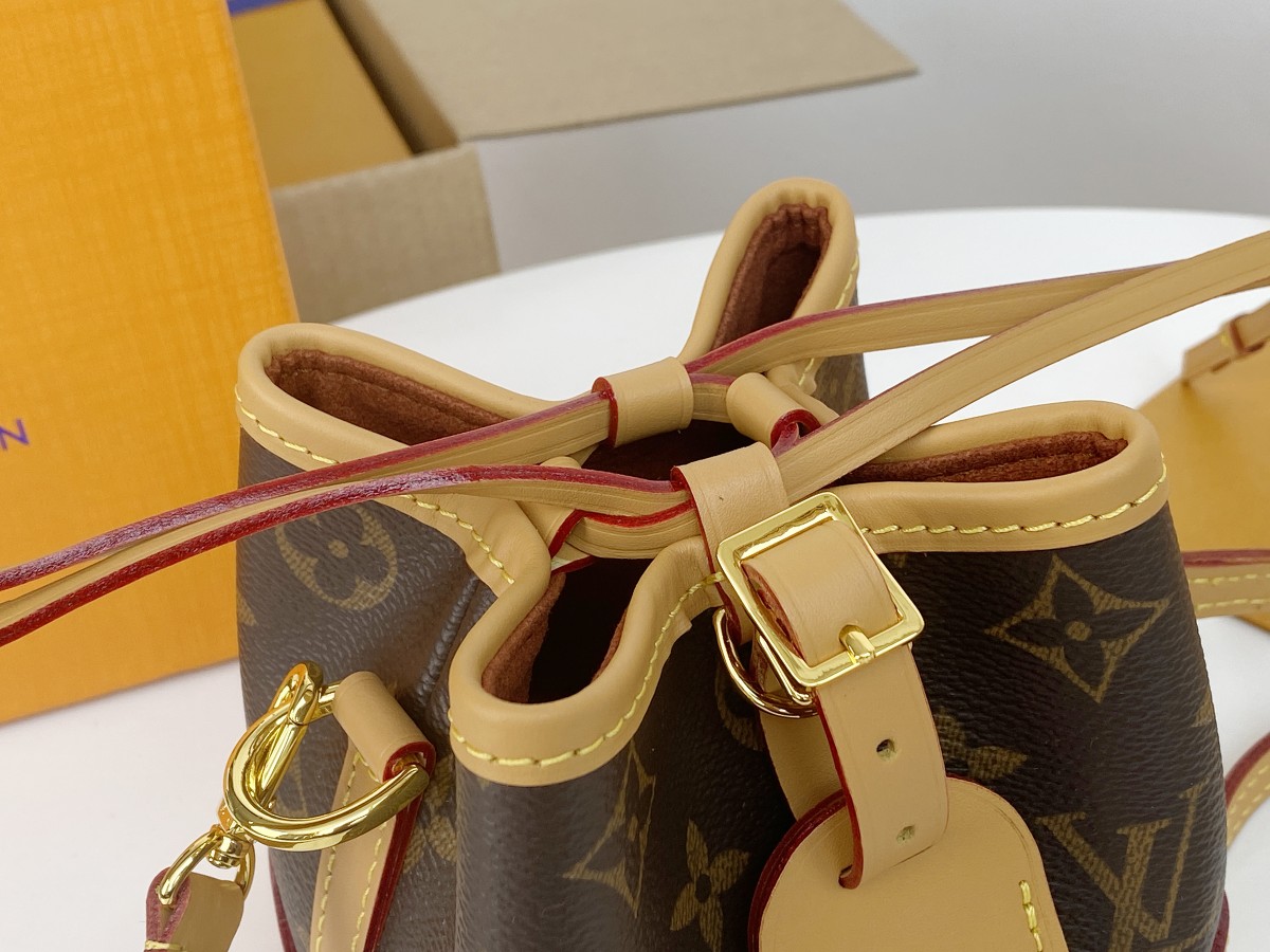 Louis Vuitton Noe Purse Mini Bucket Bag - Image 7
