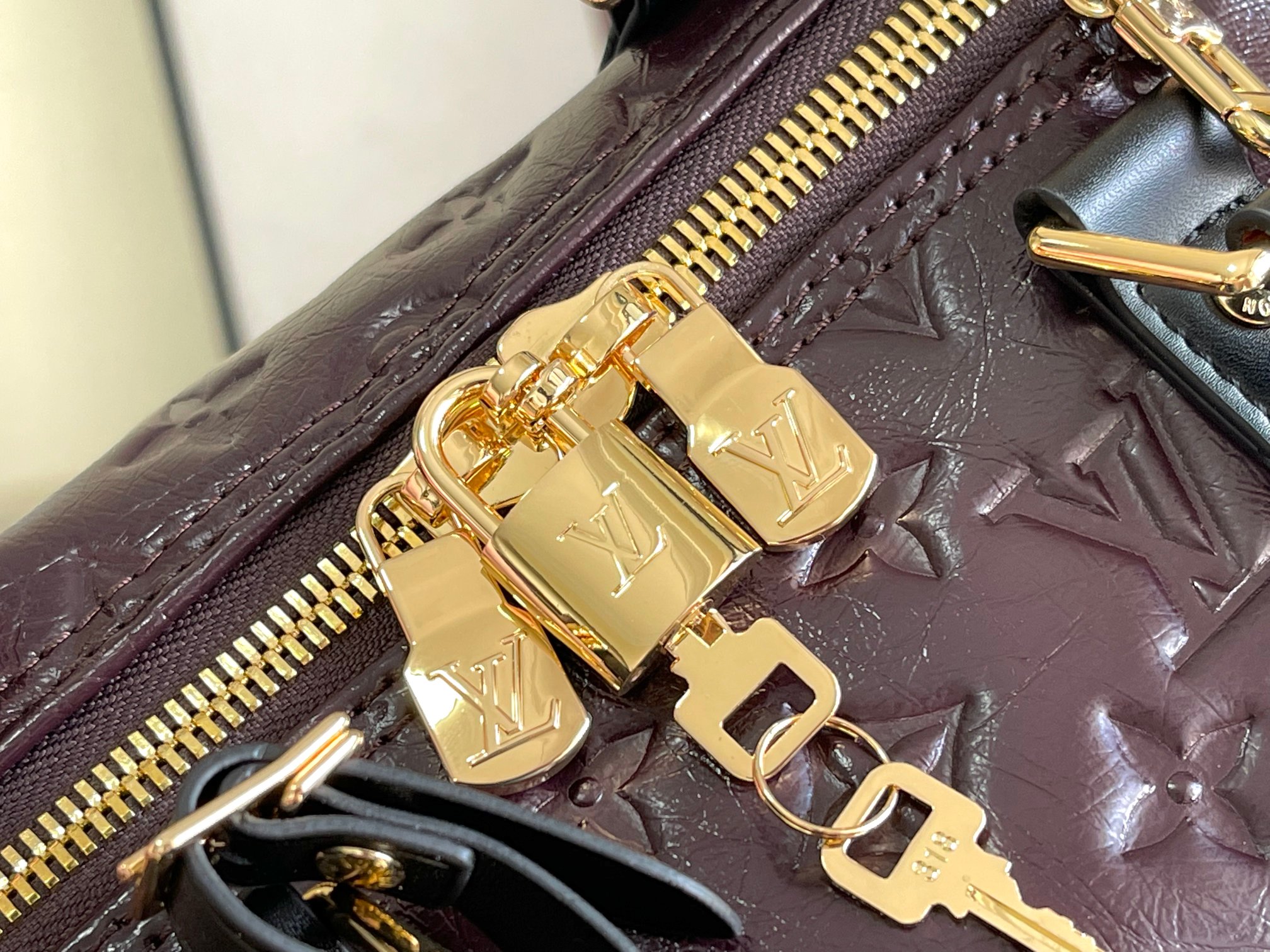 Louis Vuitton Keepall Bandouliere 45 Travel Bag - Image 7
