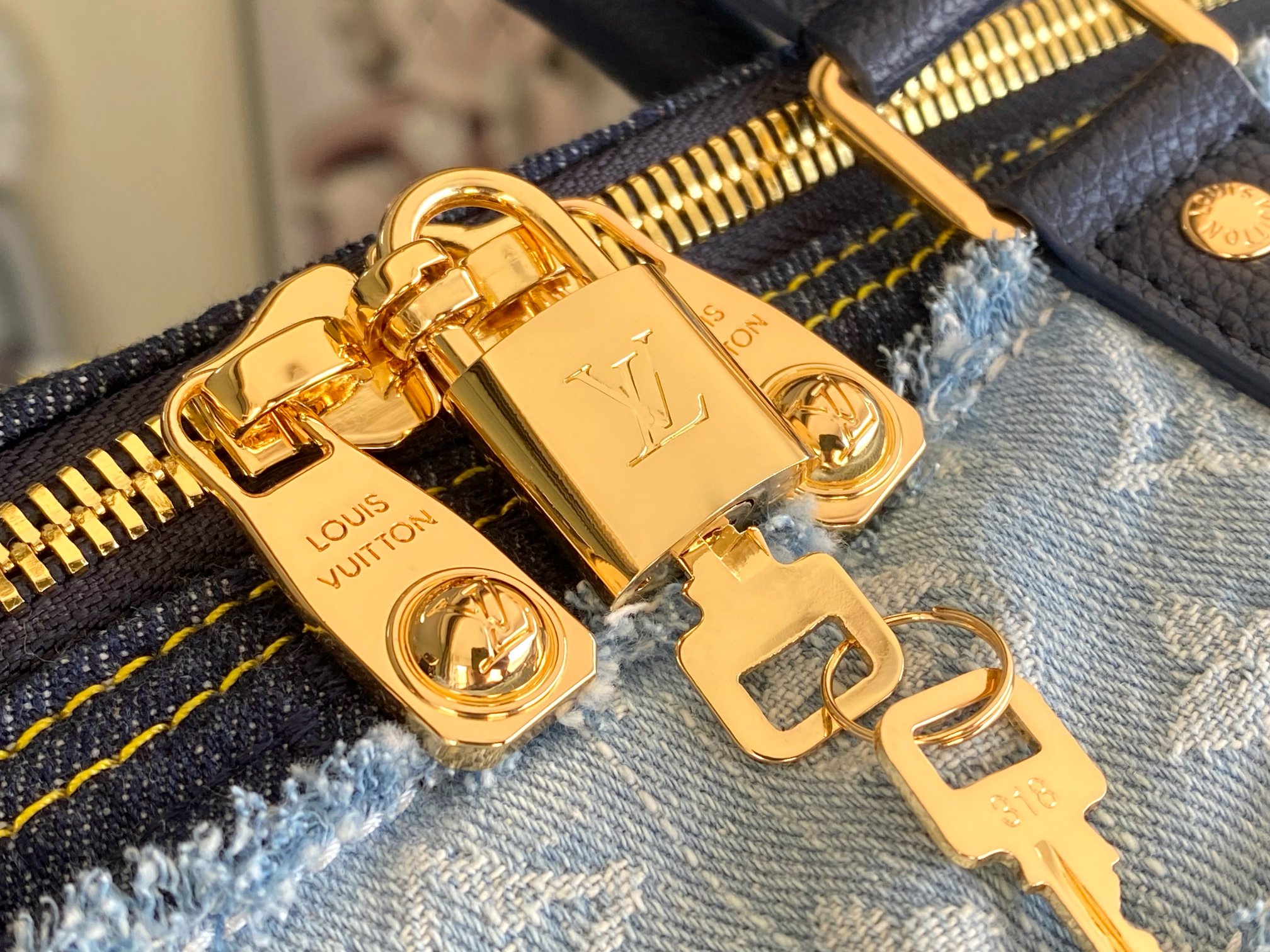 Louis Vuitton Keepall Bandouliere 50 Travel Bag - Image 7