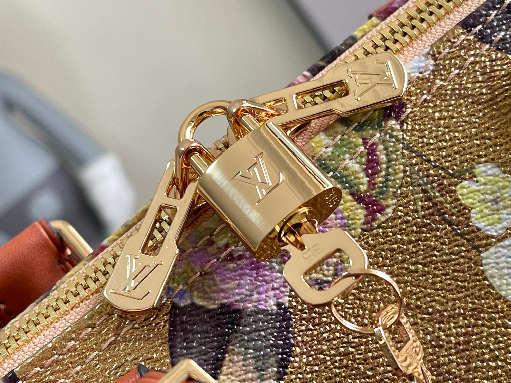 Louis Vuitton Keepall 45 Travel Bag - Image 7