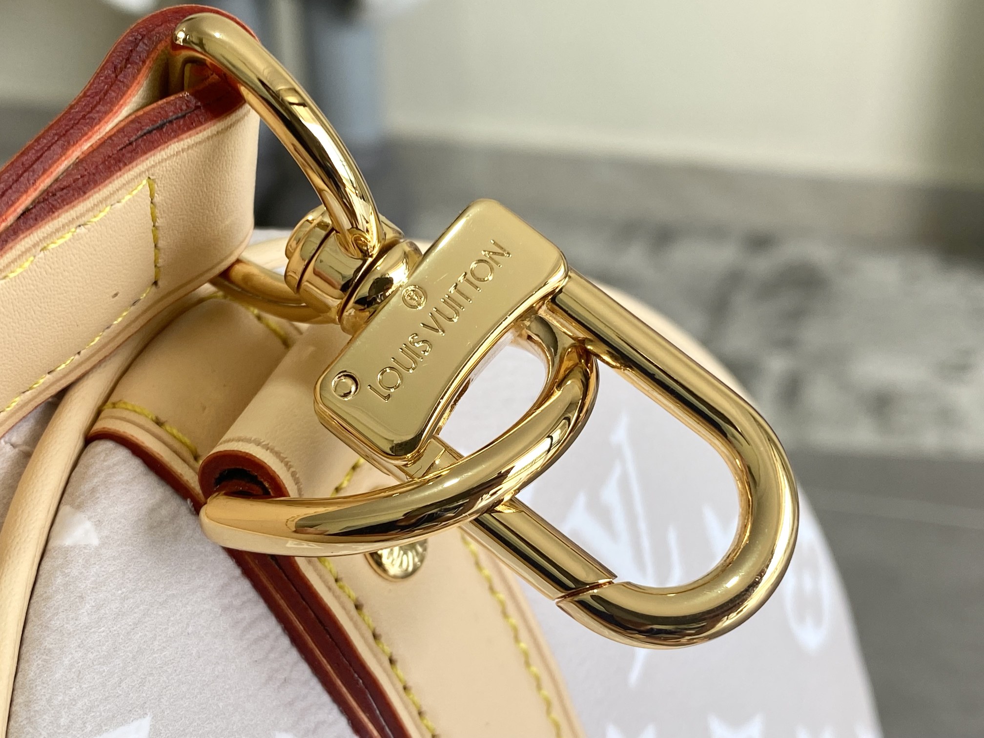 Louis Vuitton Keepall 45 Travel Bag - Image 7