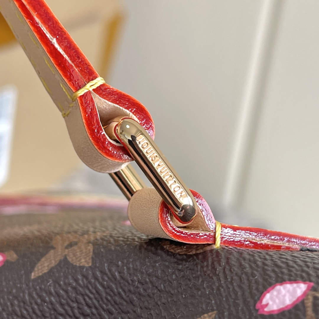 Louis Vuitton x Takashi Murakami Papillon Cherry Blossom Bag - Image 7