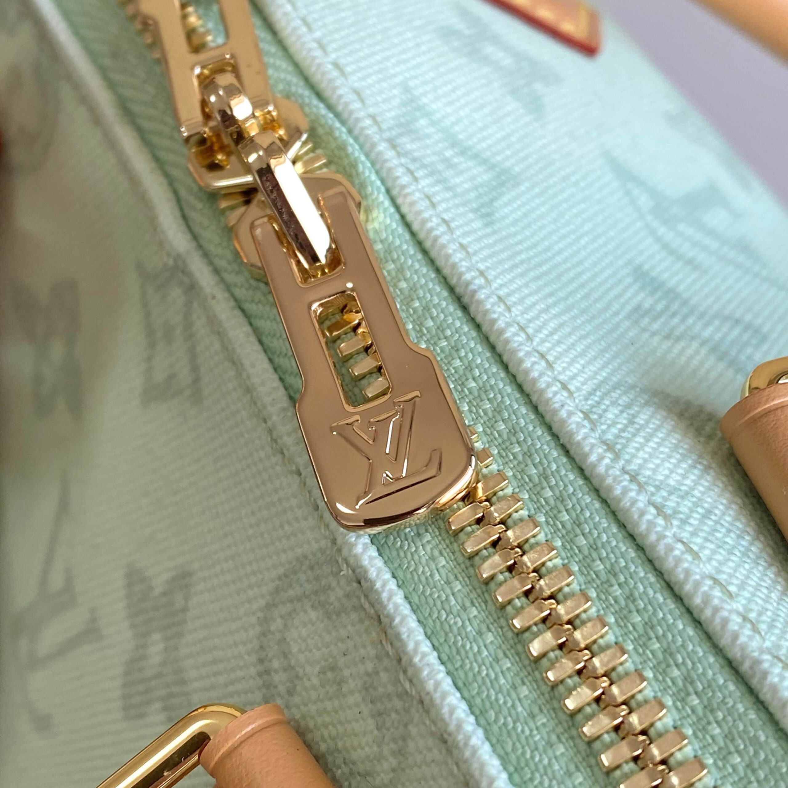 Louis Vuitton Speedy Bandouliere 20 Monogram Crossbody Bag - Image 7