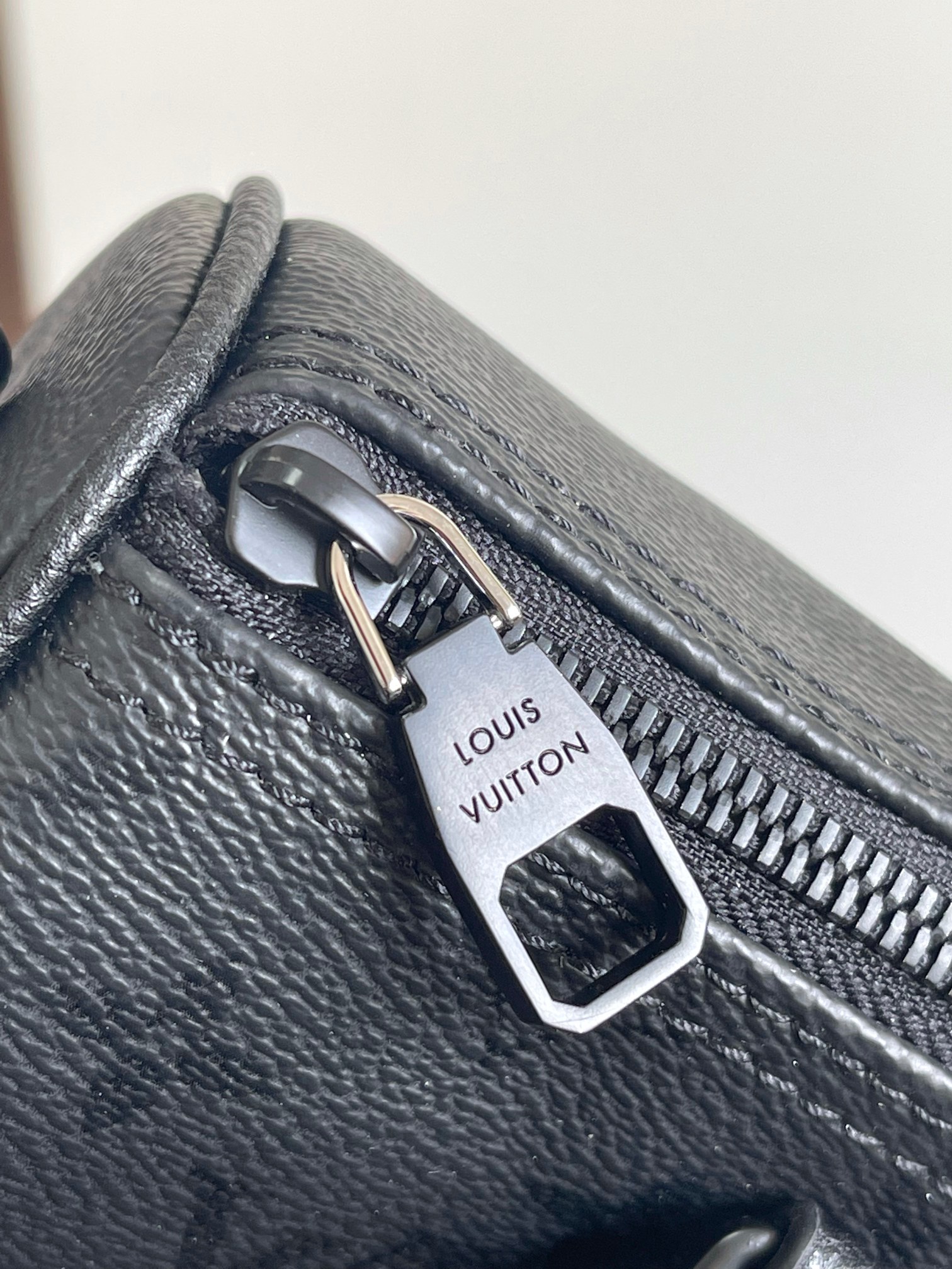 Keepall Bandouliere 25 Monogram Midnight Handbag - Image 7