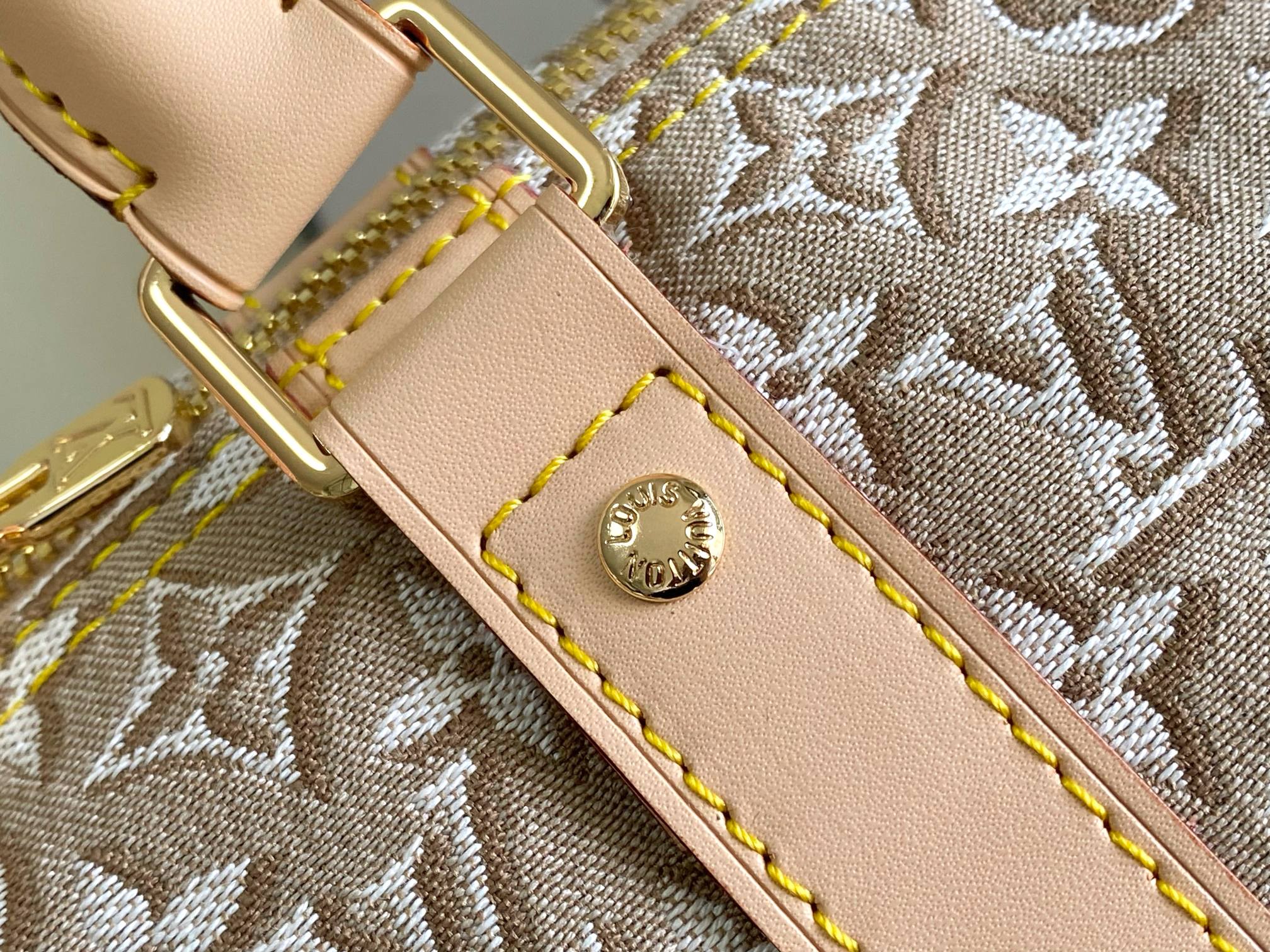 Louis Vuitton Keepall Bandouliere 45 Travel Bag in Monogram Embleme Canvas - Image 7