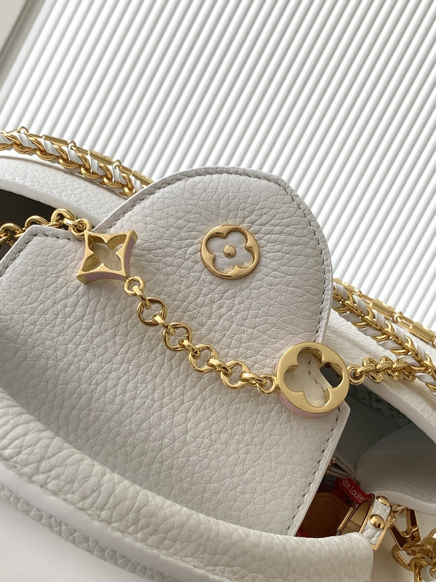 Louis Vuitton Capucines BB Handbag - Image 7