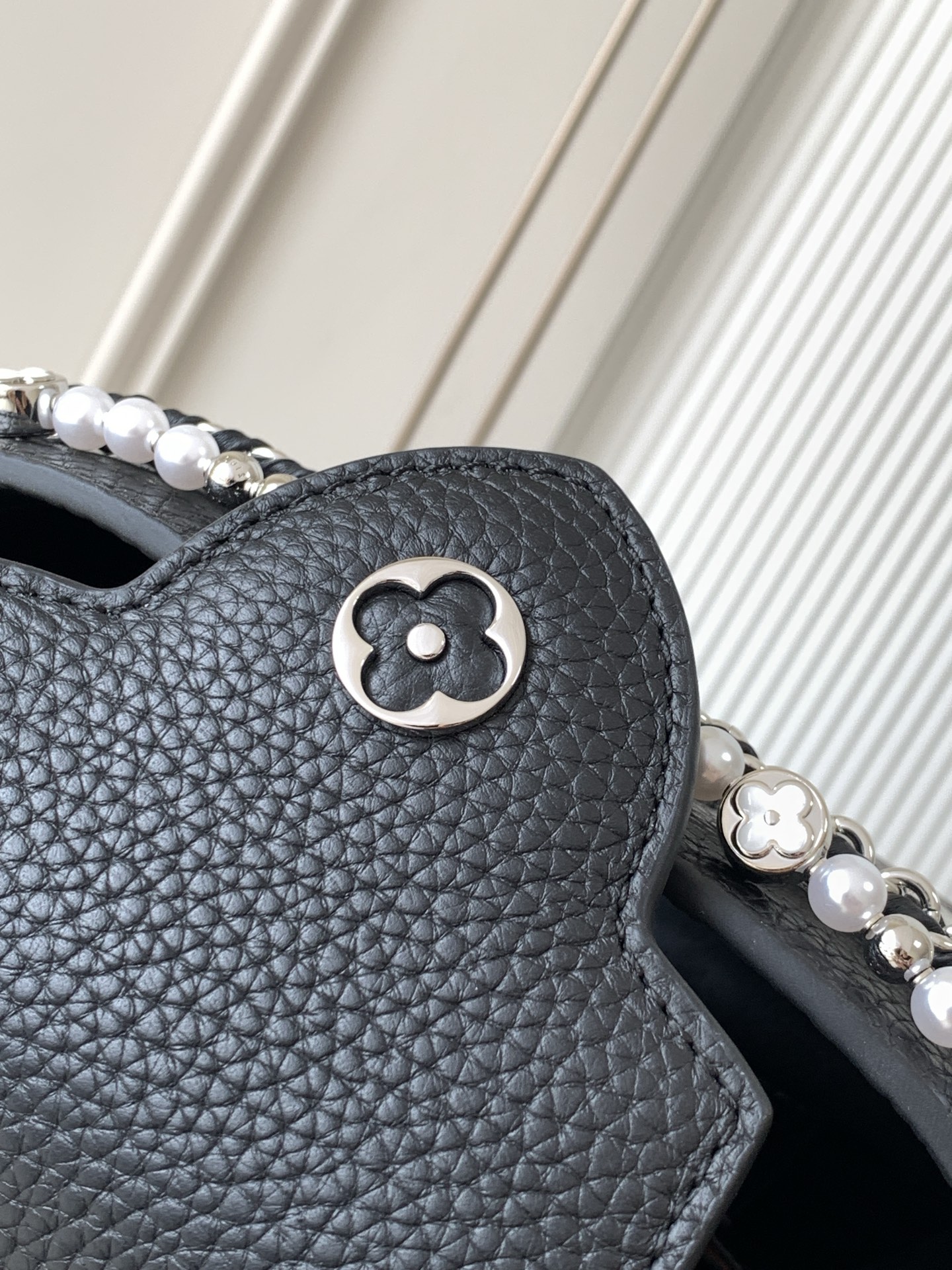 Louis Vuitton Capucines Mini, Small, and Medium Handbags in Black Taurillon Leather - Image 7