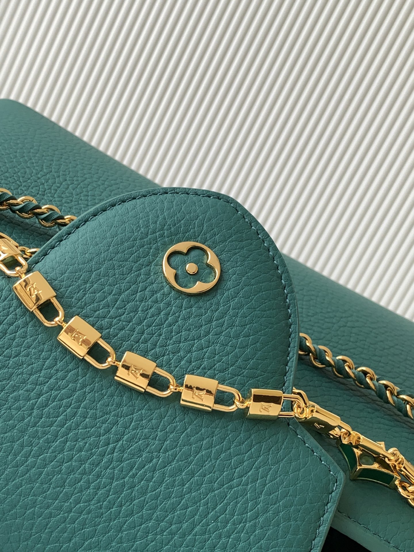 Louis Vuitton Capucines BB Handbag - Image 7