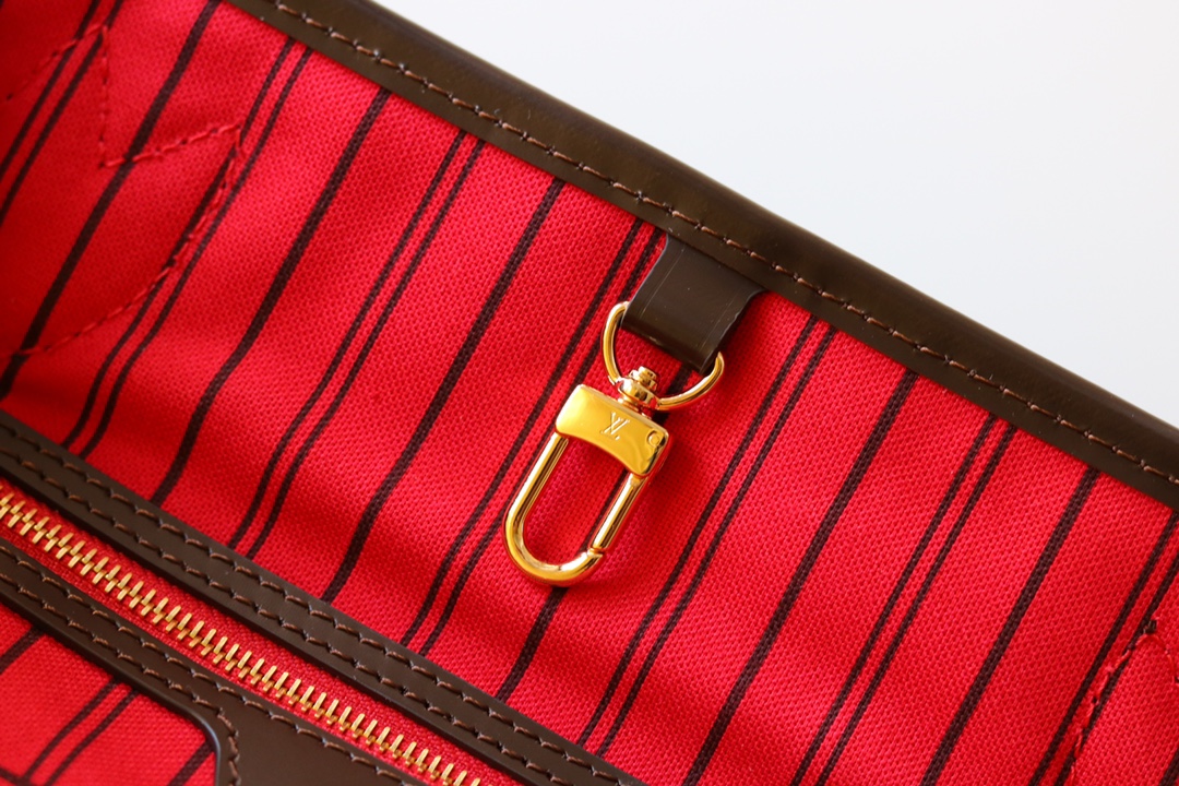 Louis Vuitton Neverfull Small Tote Bag in Damier Azur Canvas - Image 7