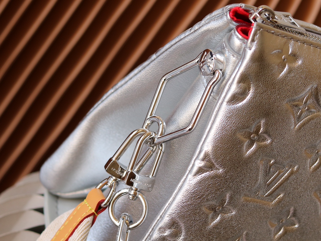 Louis Vuitton Coussin Small Shoulder Bag - Image 7