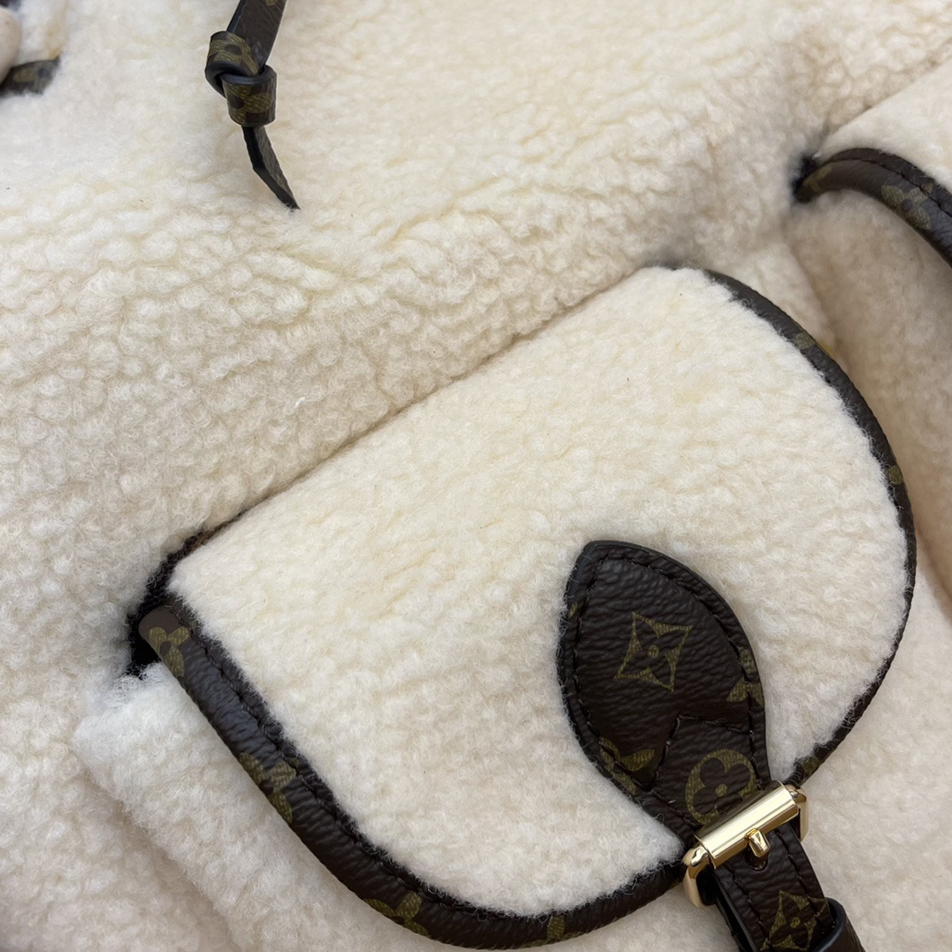 Louis Vuitton Monogram Shearling Leather Backpack - Image 7