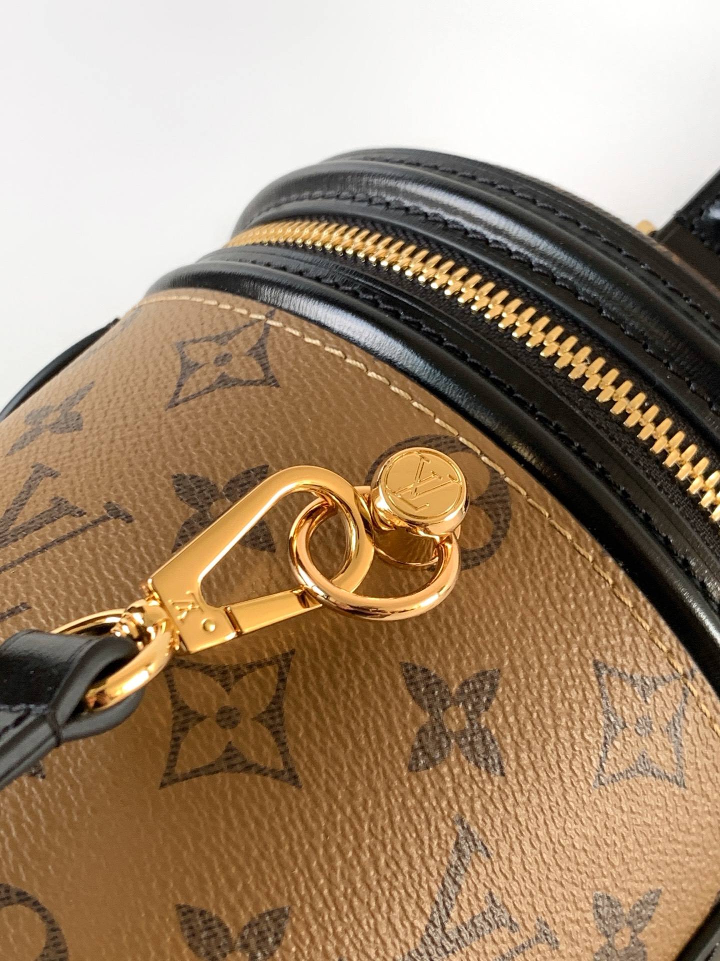 Louis Vuitton Vanity Handbag in Monogram Canvas - Image 7