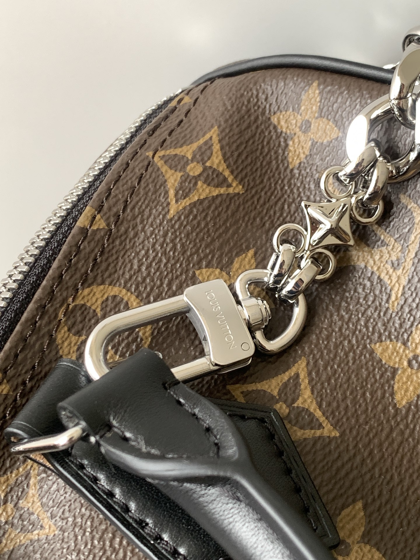 Louis Vuitton Speedy Soft 30 Dark Monogram Handbag - Image 7