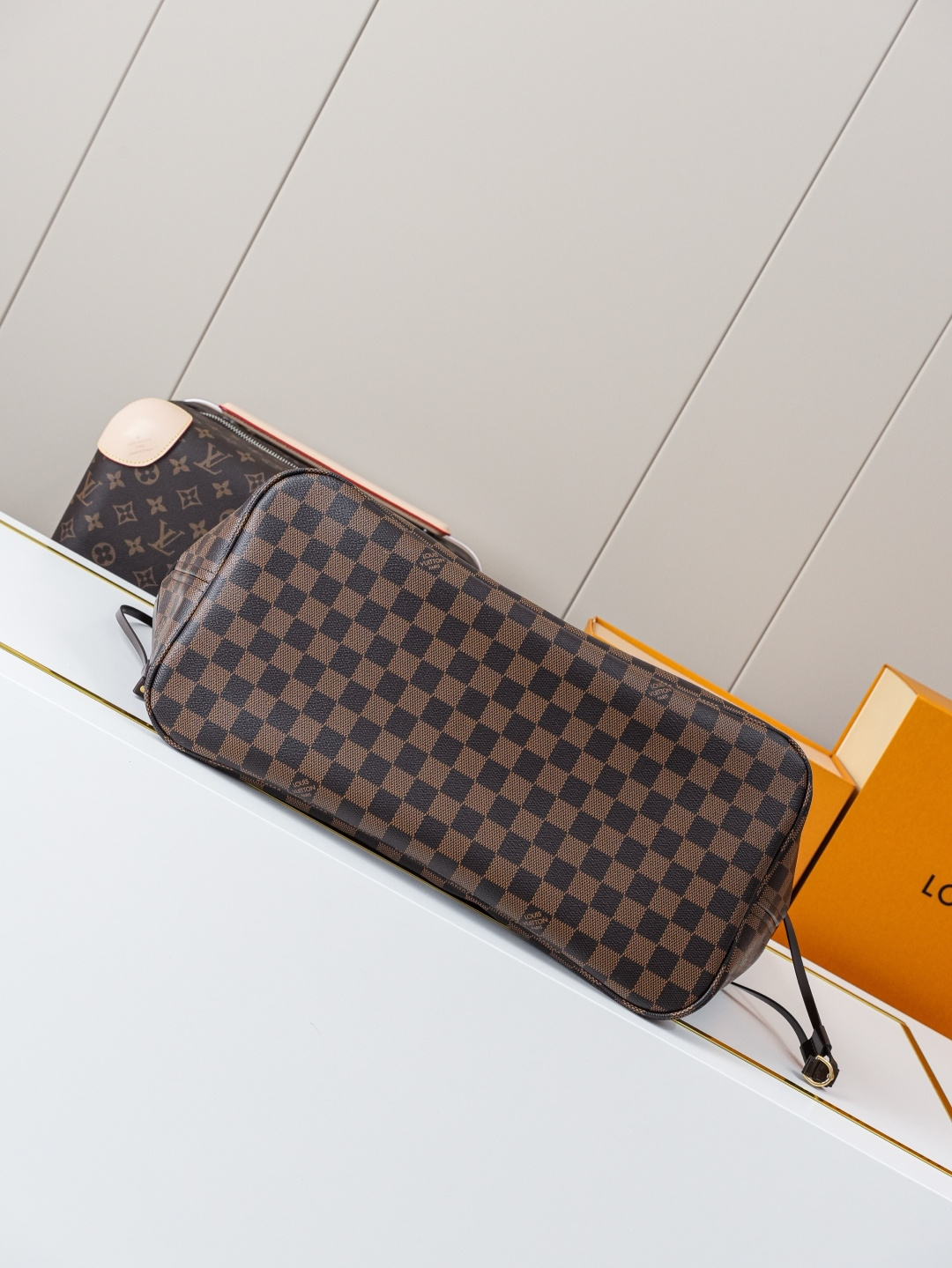 Louis Vuitton Neverfull Large Tote Bag in Damier Ebene - Image 7