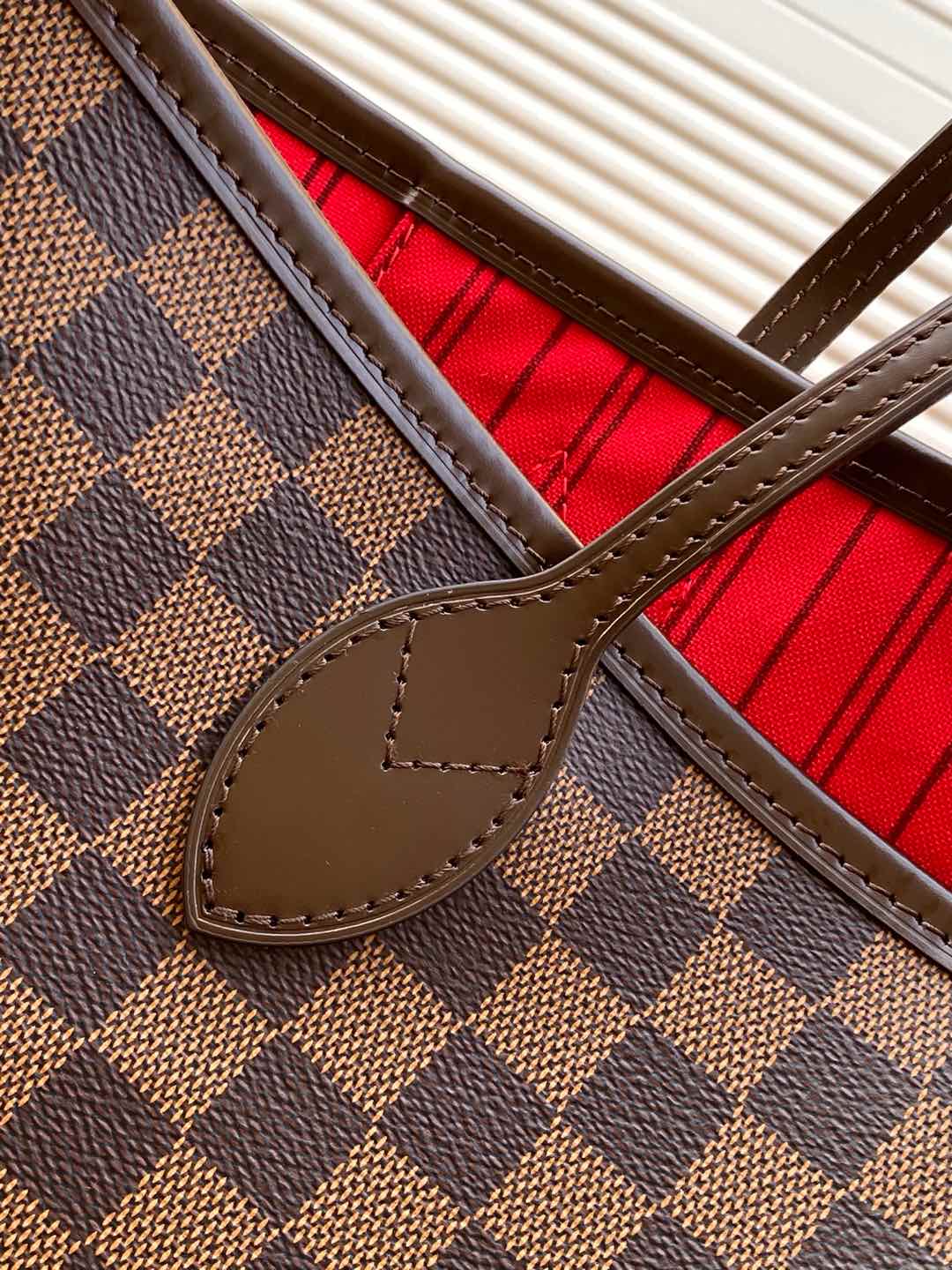 Louis Vuitton Neverfull MM Monogram Canvas Tote Bag - Image 7