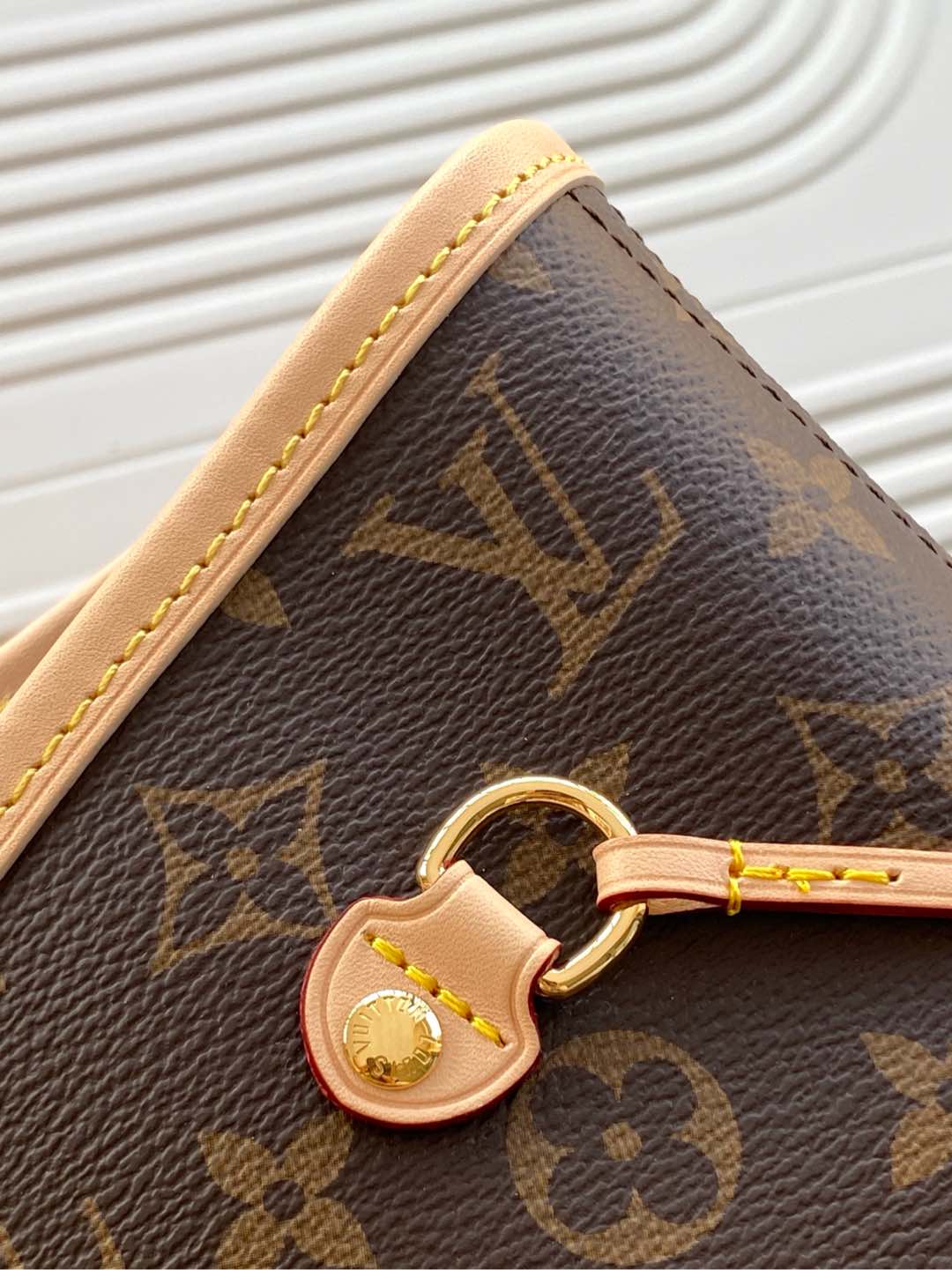Neverfull MM Monogram Tote Bag - Image 7