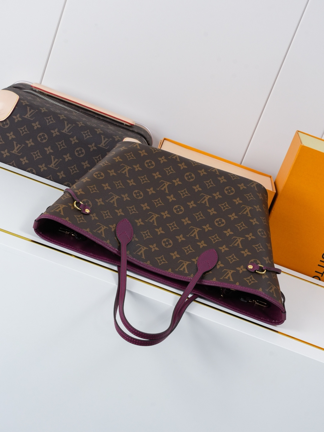 Louis Vuitton Neverfull Inside Out MM Handbag M25663 in Purple Red - Image 7
