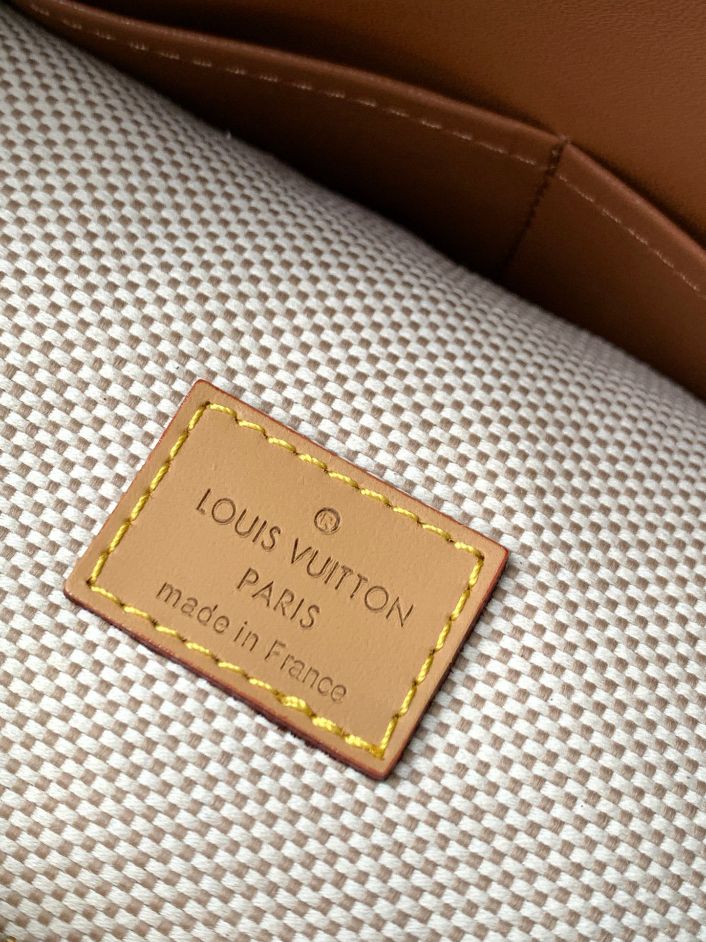 Louis Vuitton Speedy P9 Bandoulière 30 Handbag in Yellow - Image 7