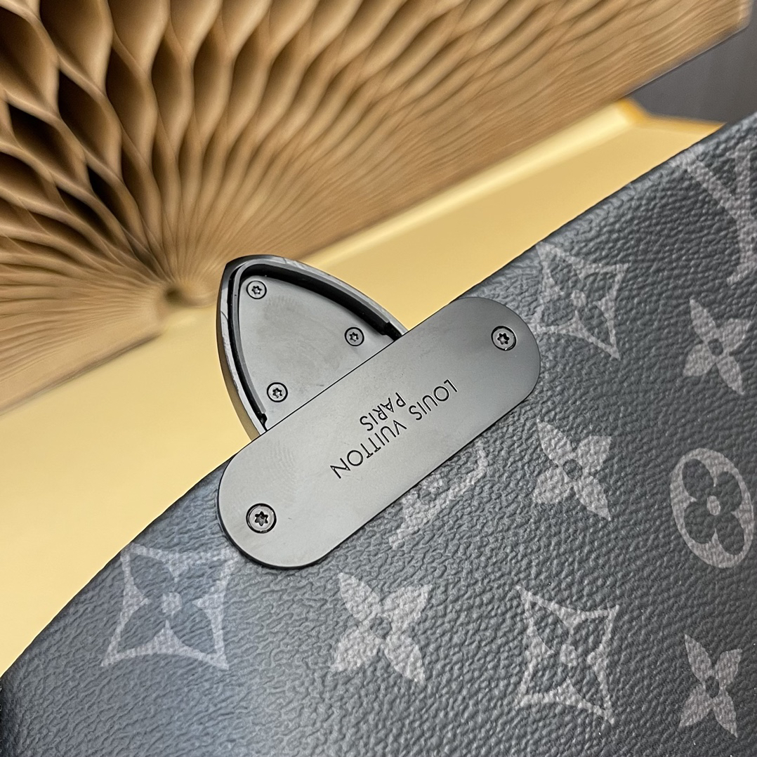 Louis Vuitton Steamer Messenger Bag - Image 7