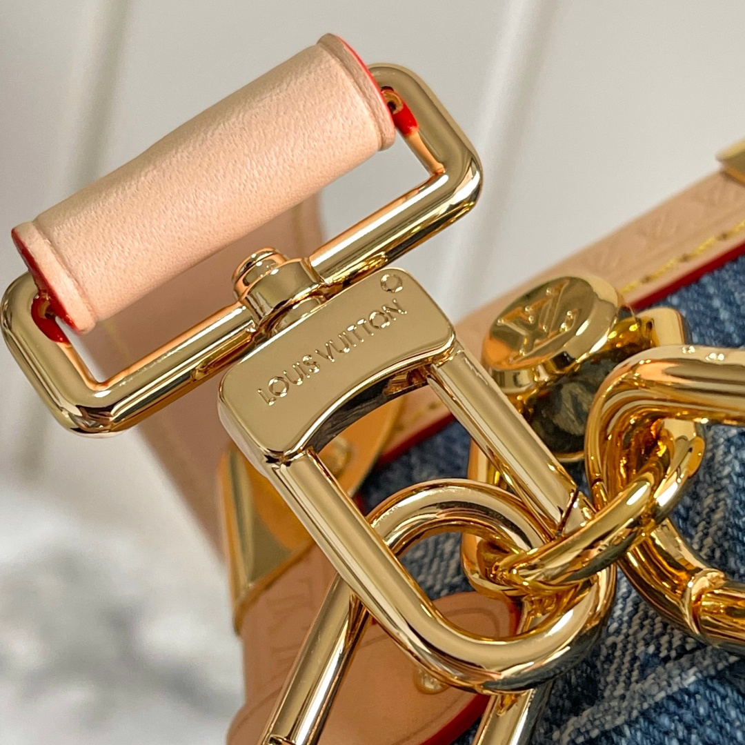 Louis Vuitton Side Trunk Medium Crossbody Bag in Denim Rendez-Vous - Image 7